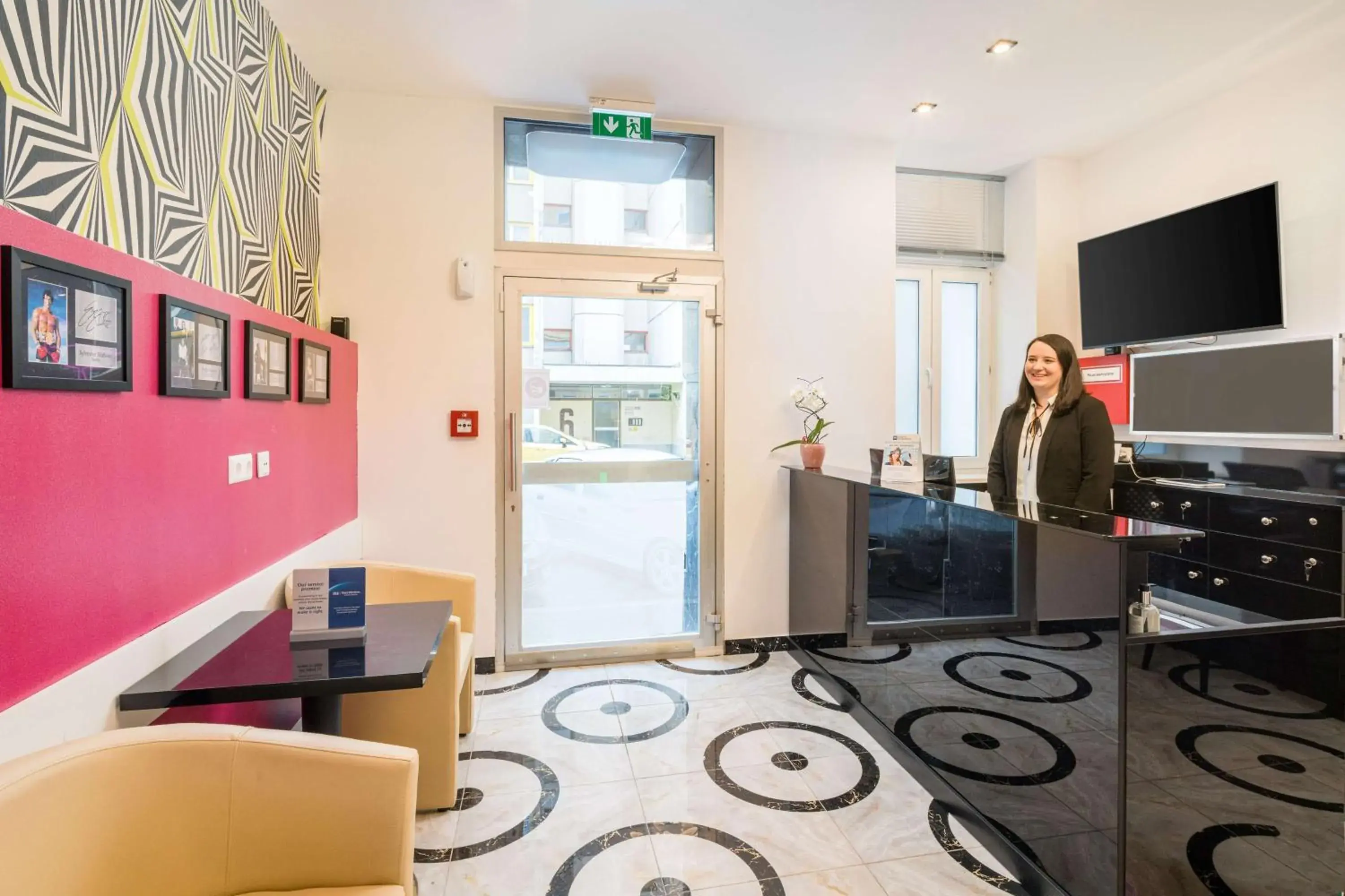 Lobby or reception in Best Western Plus Celebrity Suites Lobby or reception in Best Western Plus Celebrity Suites