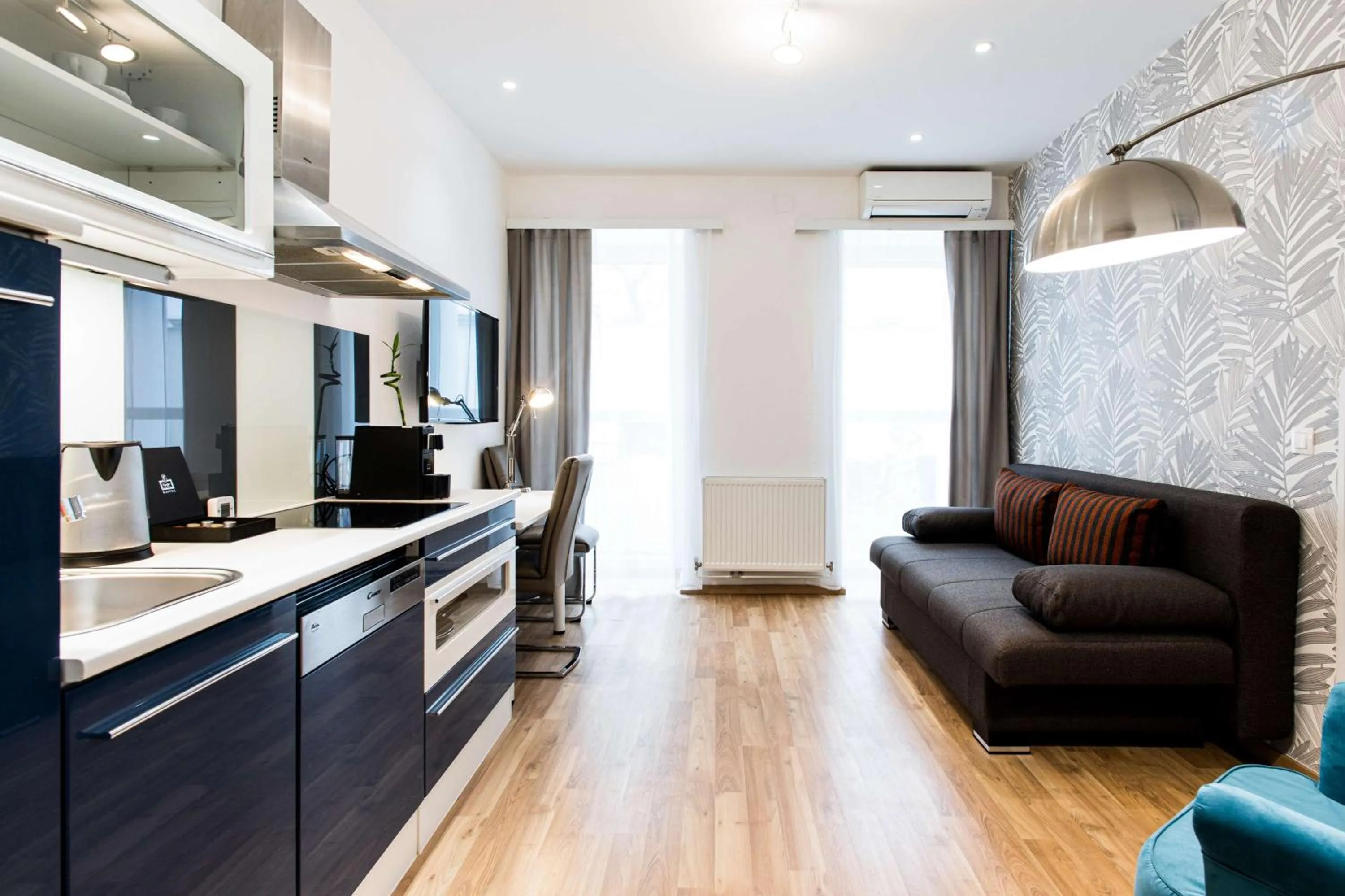 Bedroom in Best Western Plus Celebrity Suites