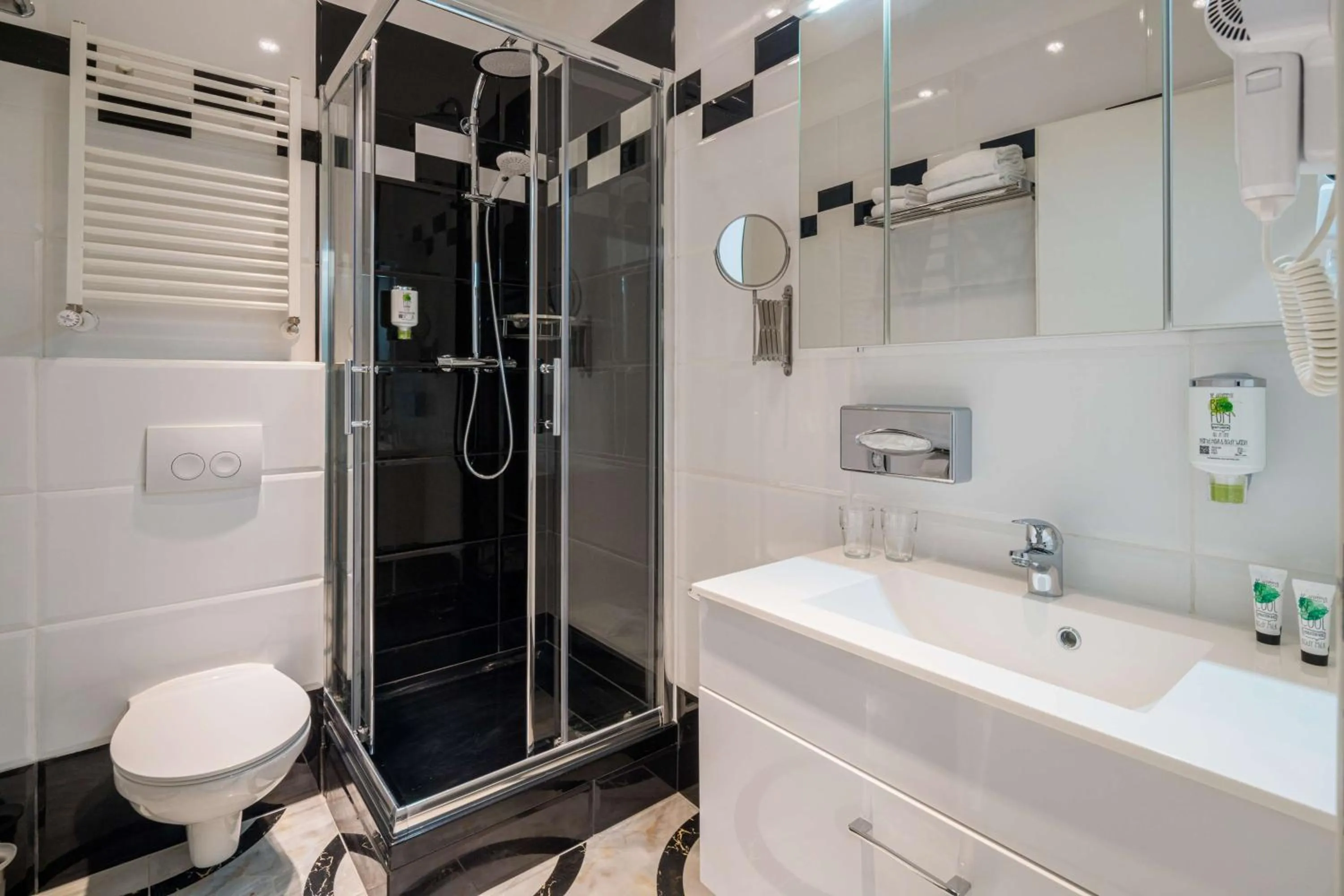 Bathroom in Best Western Plus Celebrity Suites