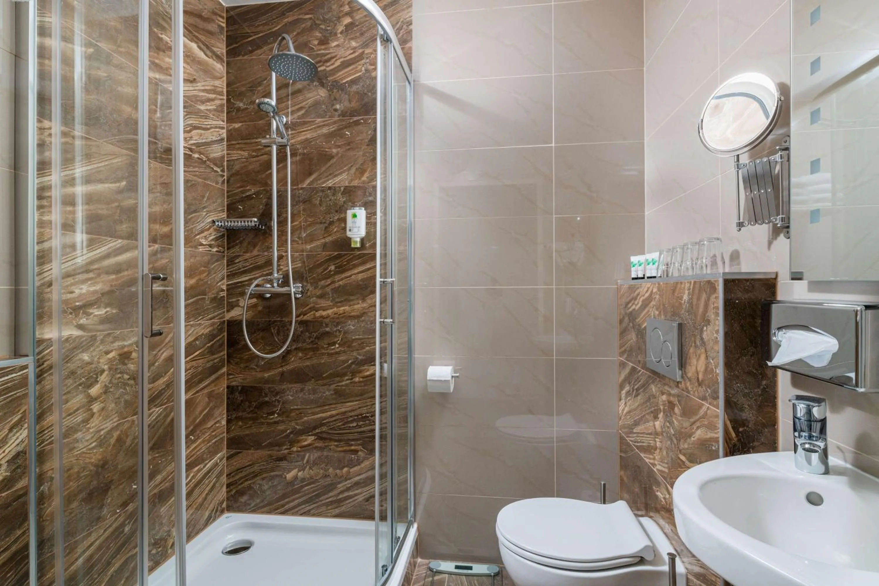 Bathroom in Best Western Plus Celebrity Suites