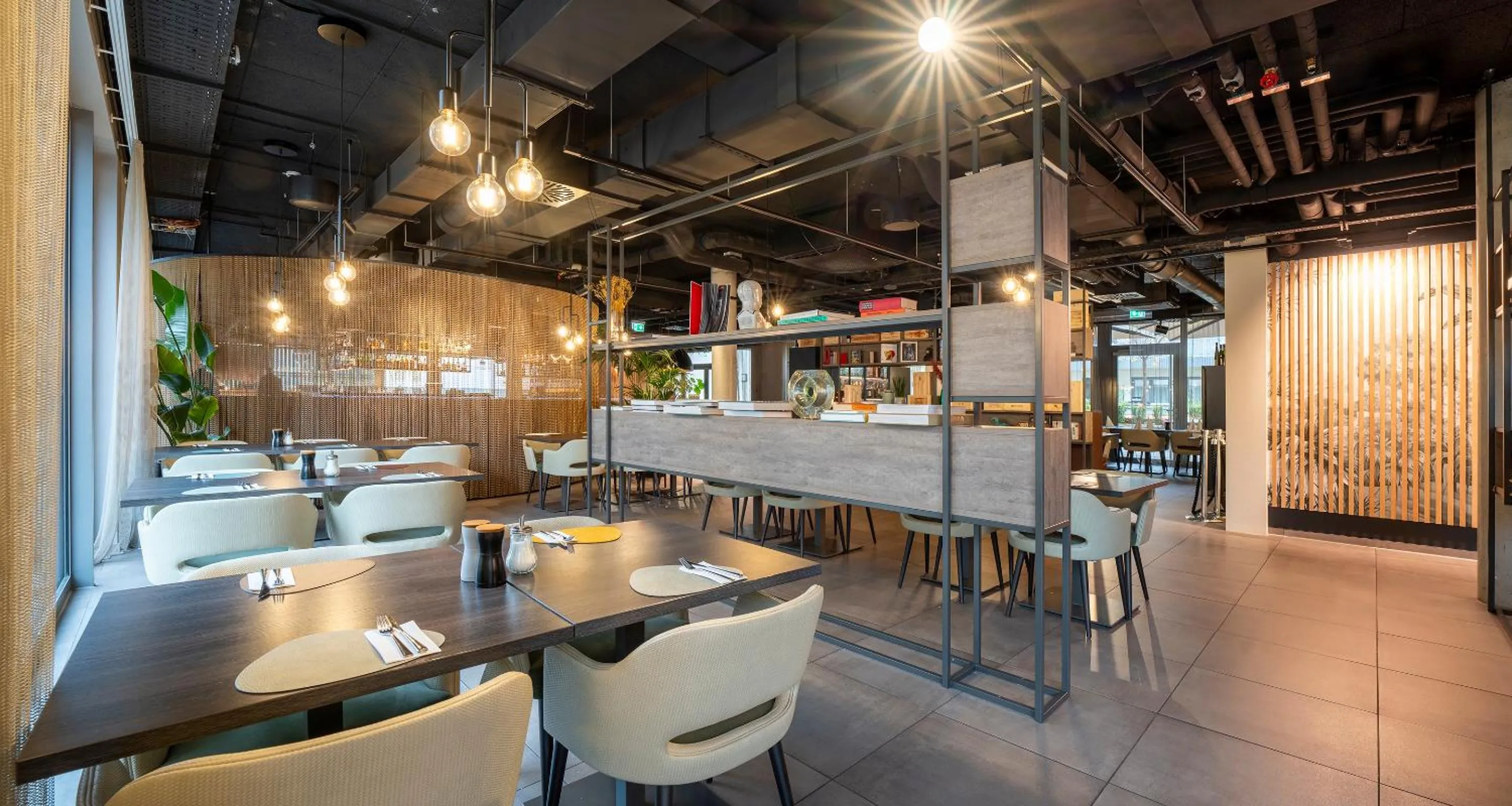 Restaurant/places to eat in Aiden by Best Western Biberach