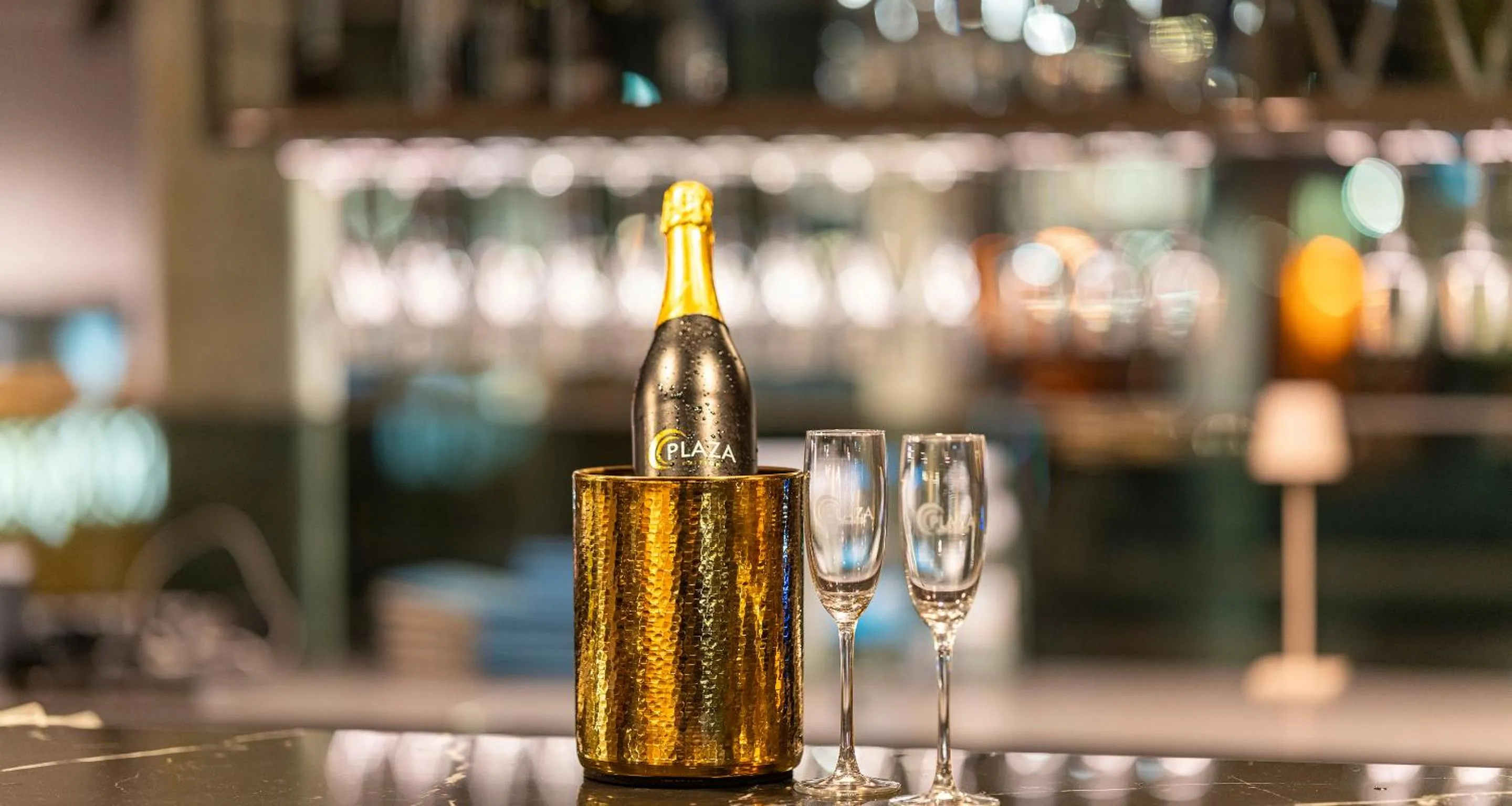 Lounge or bar in Aiden by Best Western Biberach