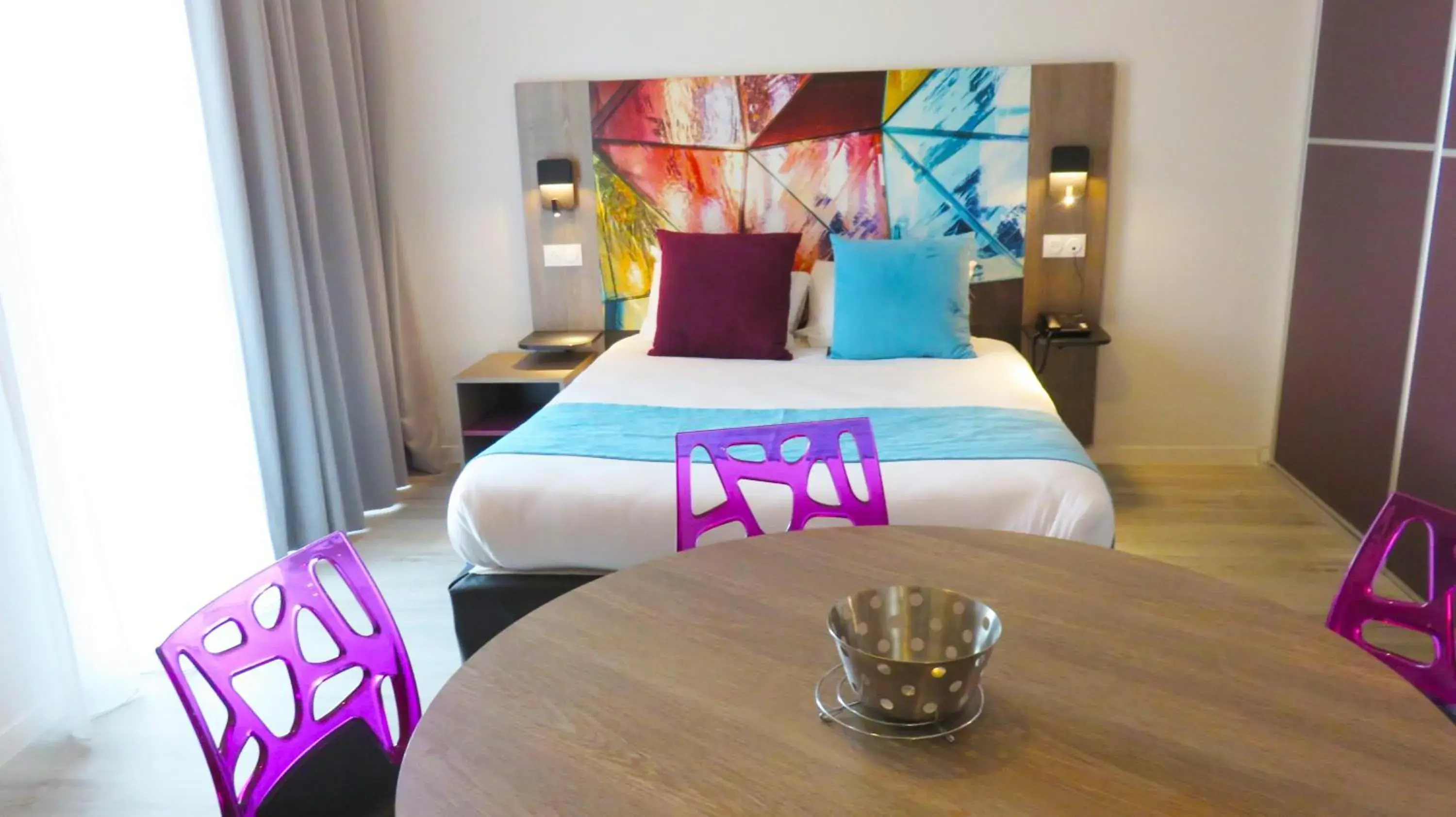 Bed in Appart-Hôtel Mer & Golf City Bordeaux Lac Bed in Appart-Hôtel Mer & Golf City Bordeaux Lac