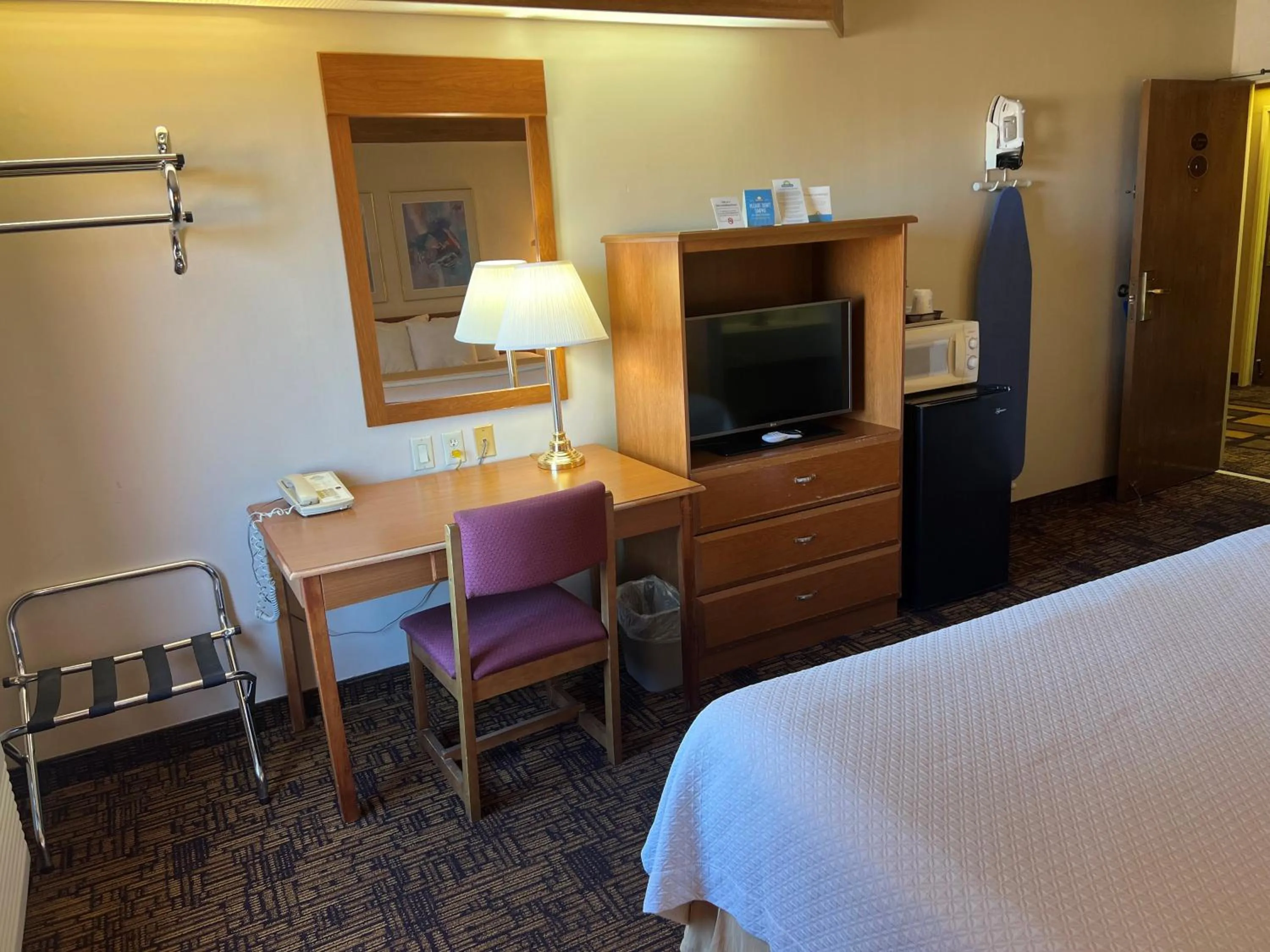 Bed in Days Inn by Wyndham Liberal KS