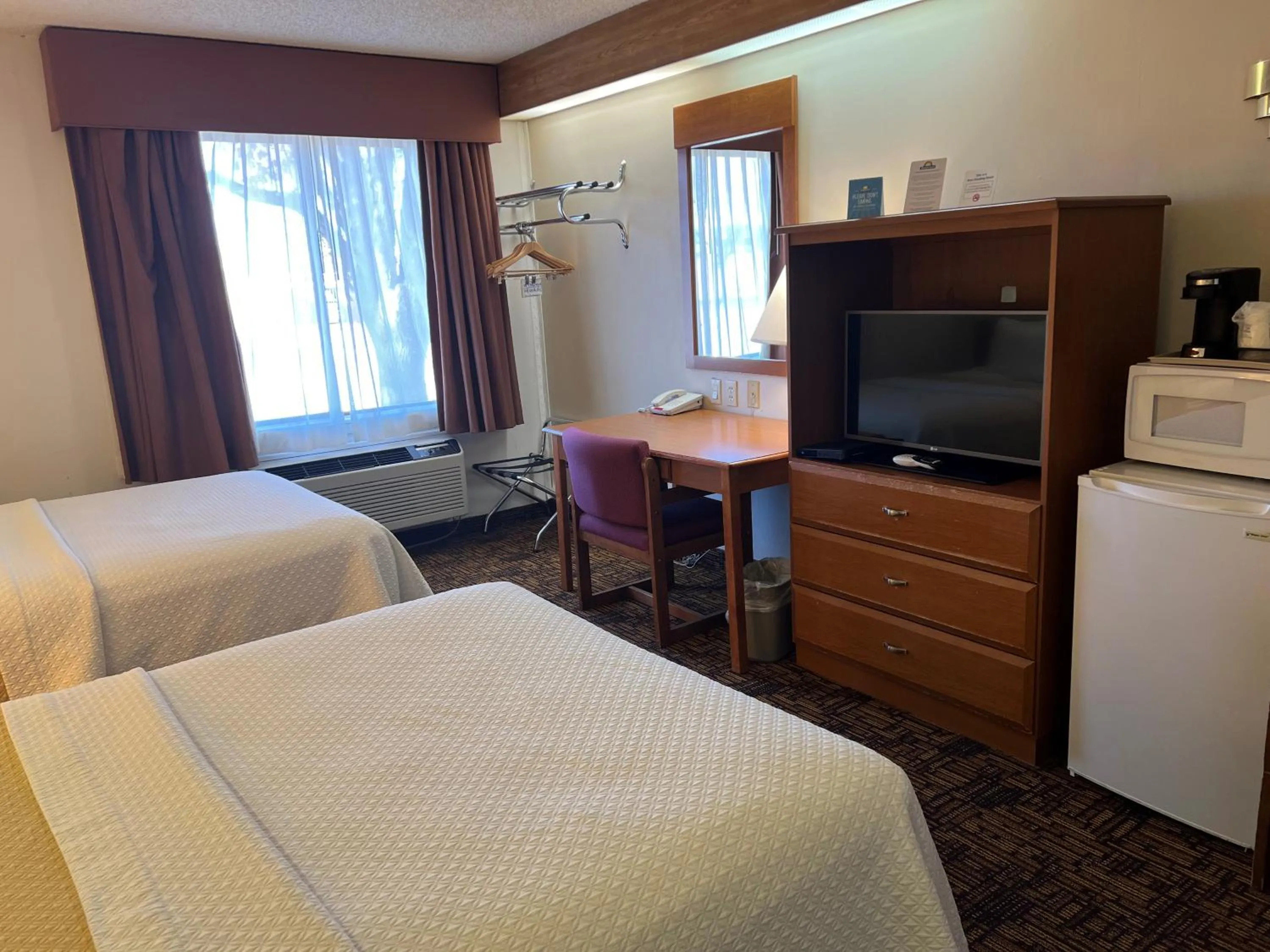 Bed in Days Inn by Wyndham Liberal KS