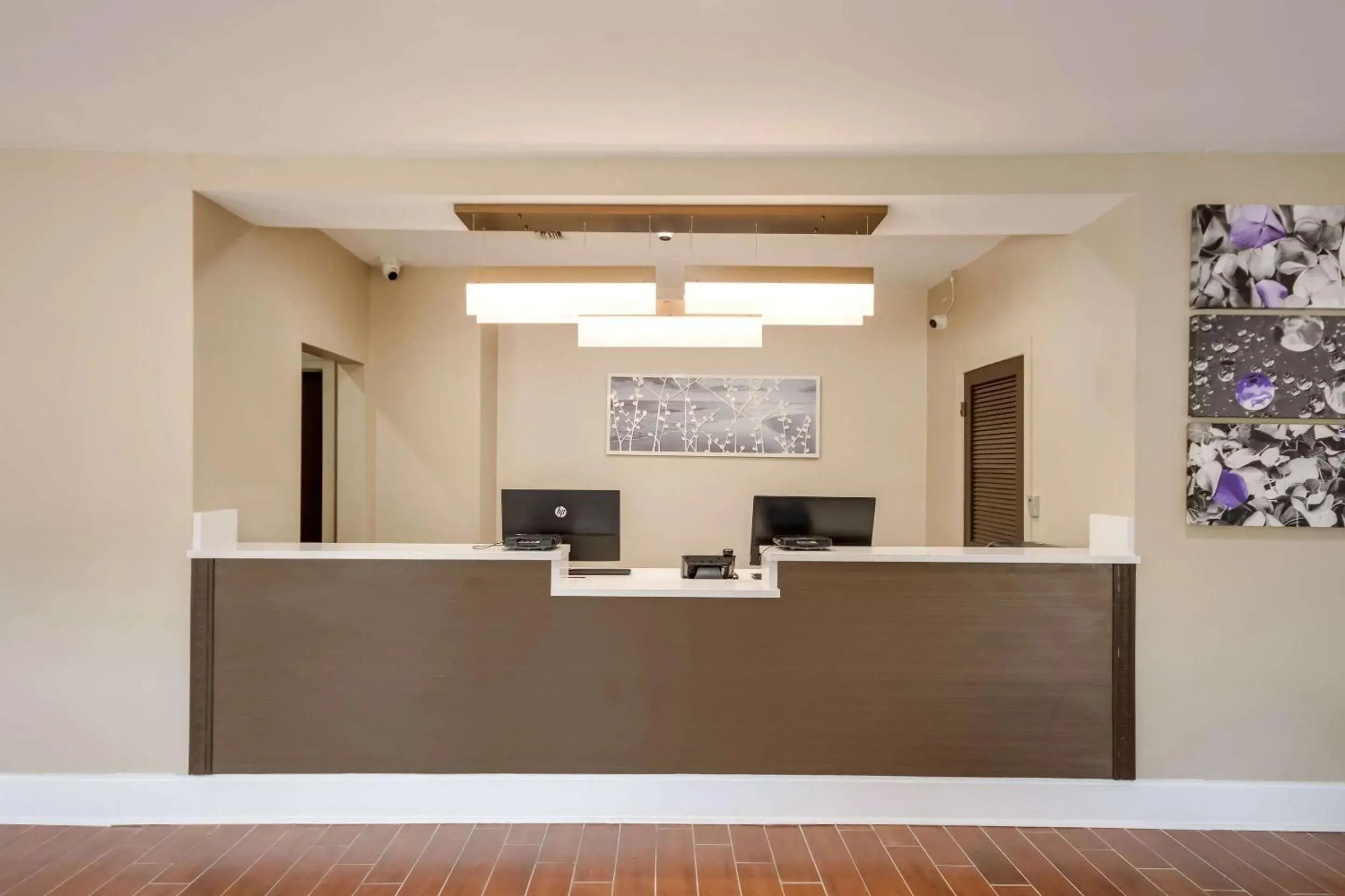 Lobby or reception in Sleep Inn & Suites Niceville - Destin Lobby or reception in Sleep Inn & Suites Niceville - Destin