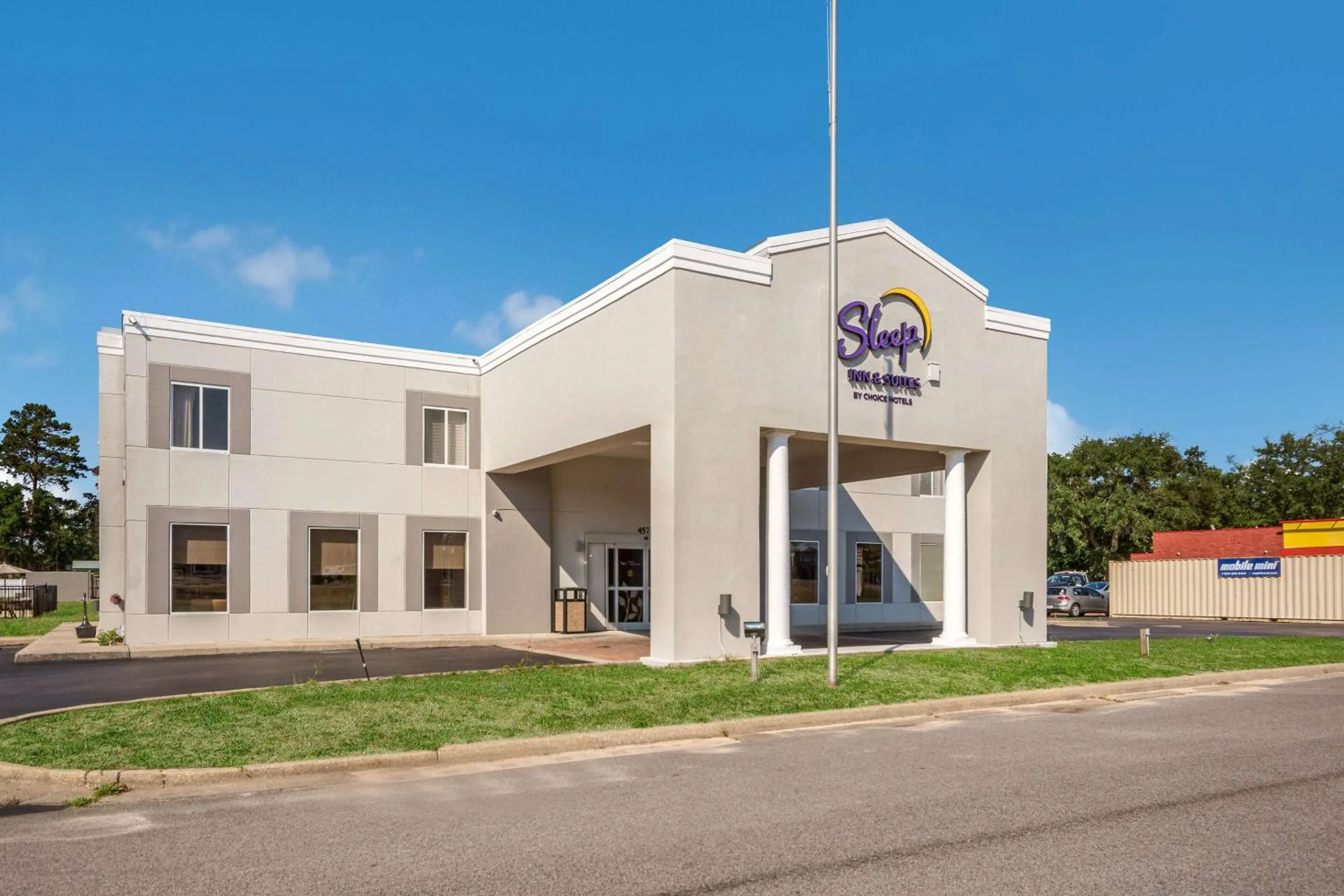 Property building in Sleep Inn & Suites Niceville - Destin
