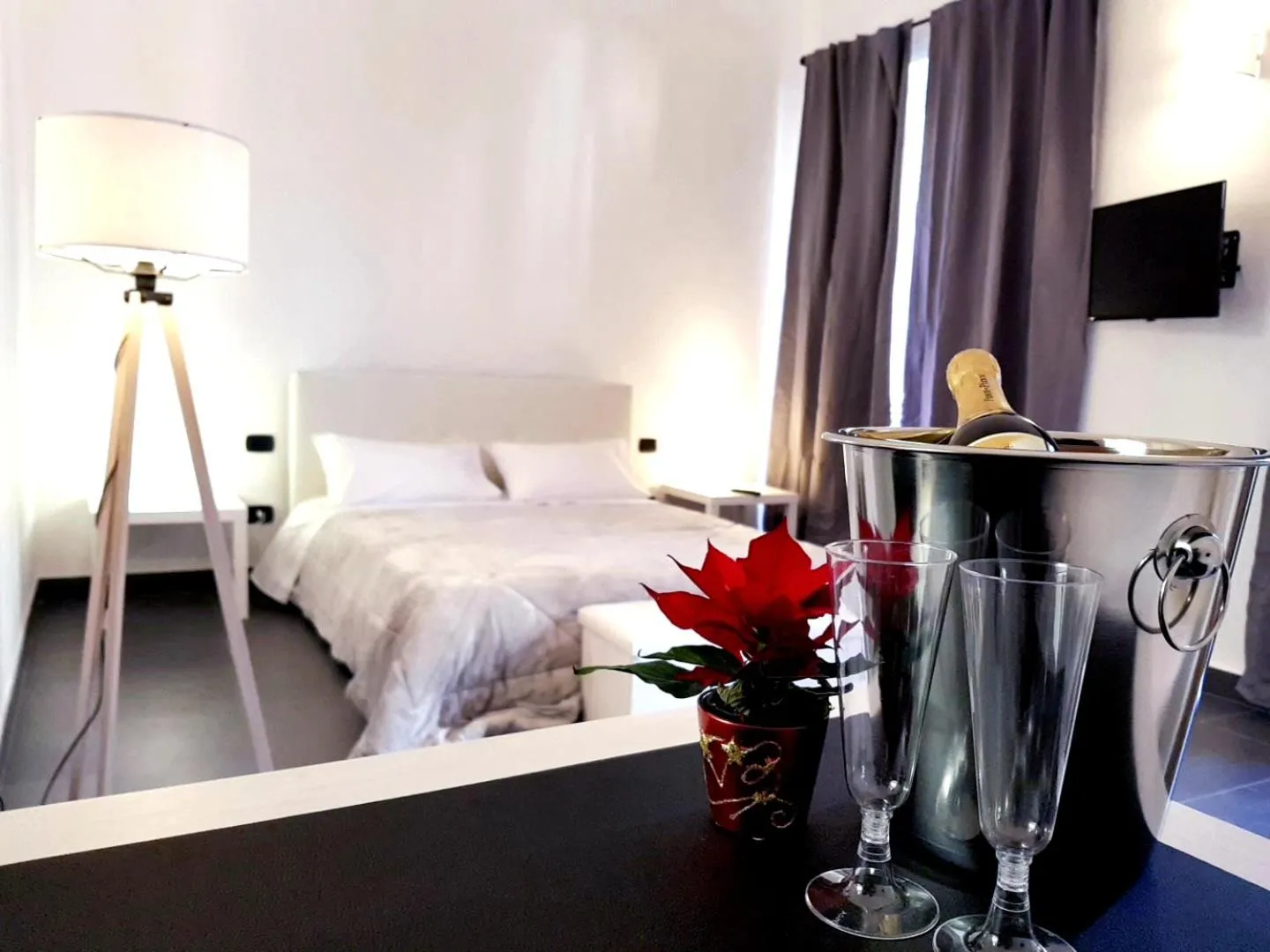 Bed in Pupi 93 Rooms