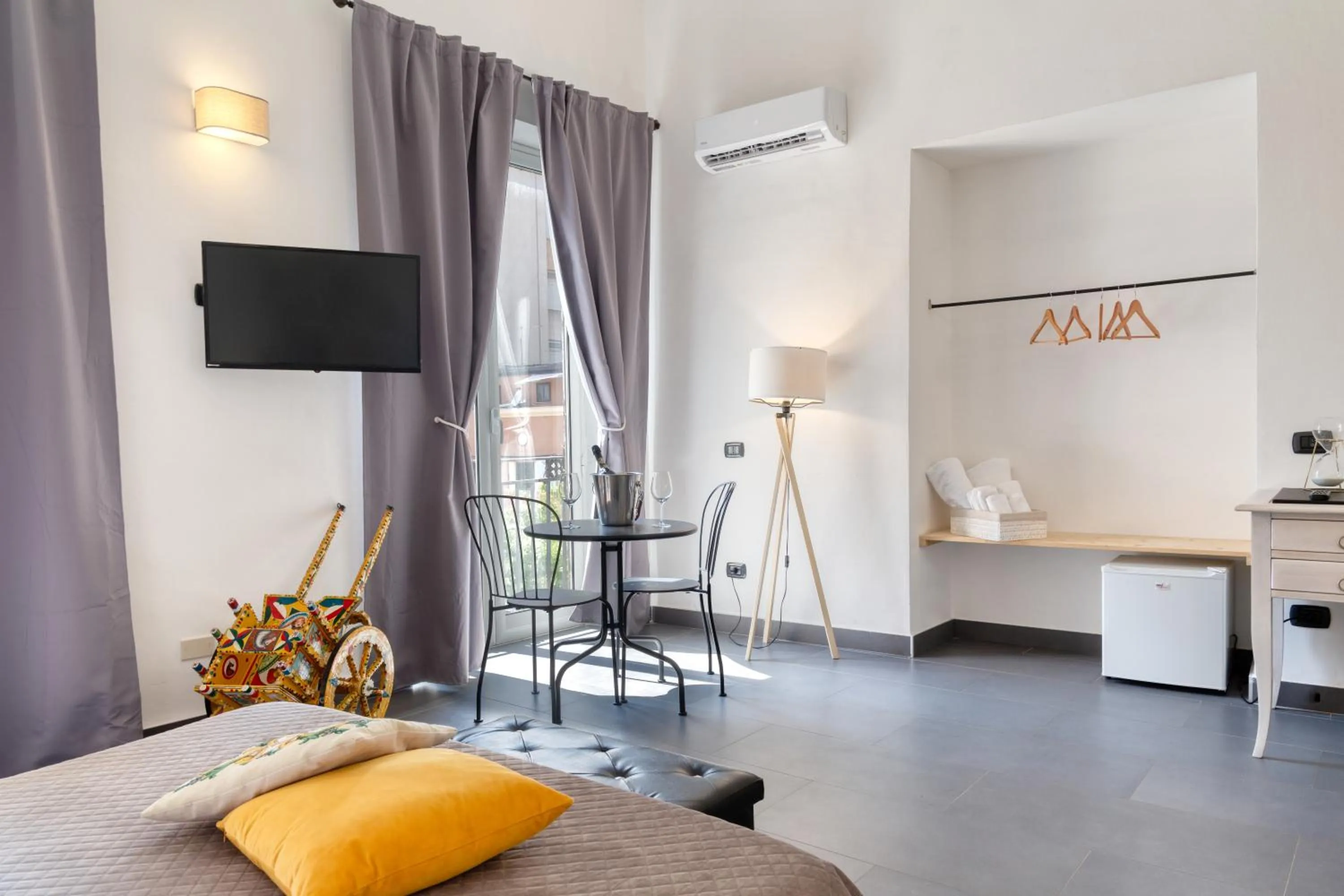 Bedroom, Bed in Pupi 93 Rooms