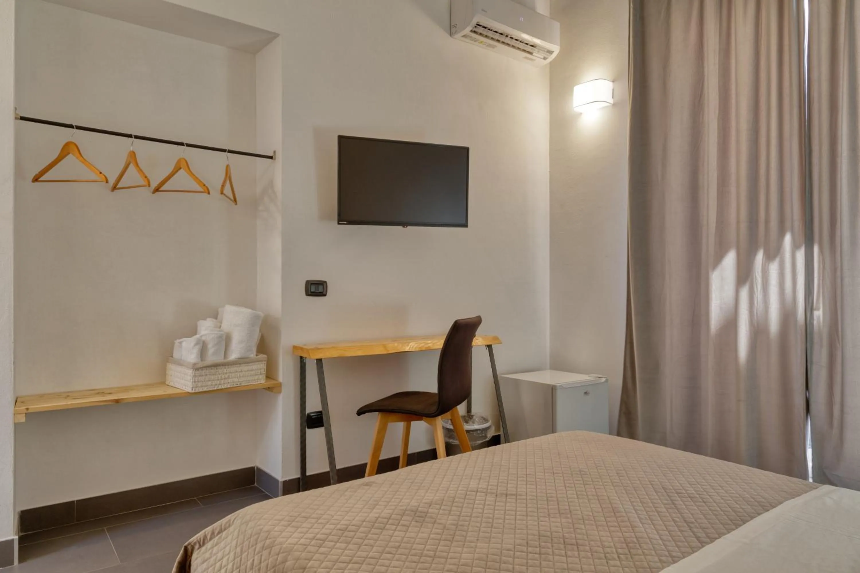 Bedroom, Bed in Pupi 93 Rooms