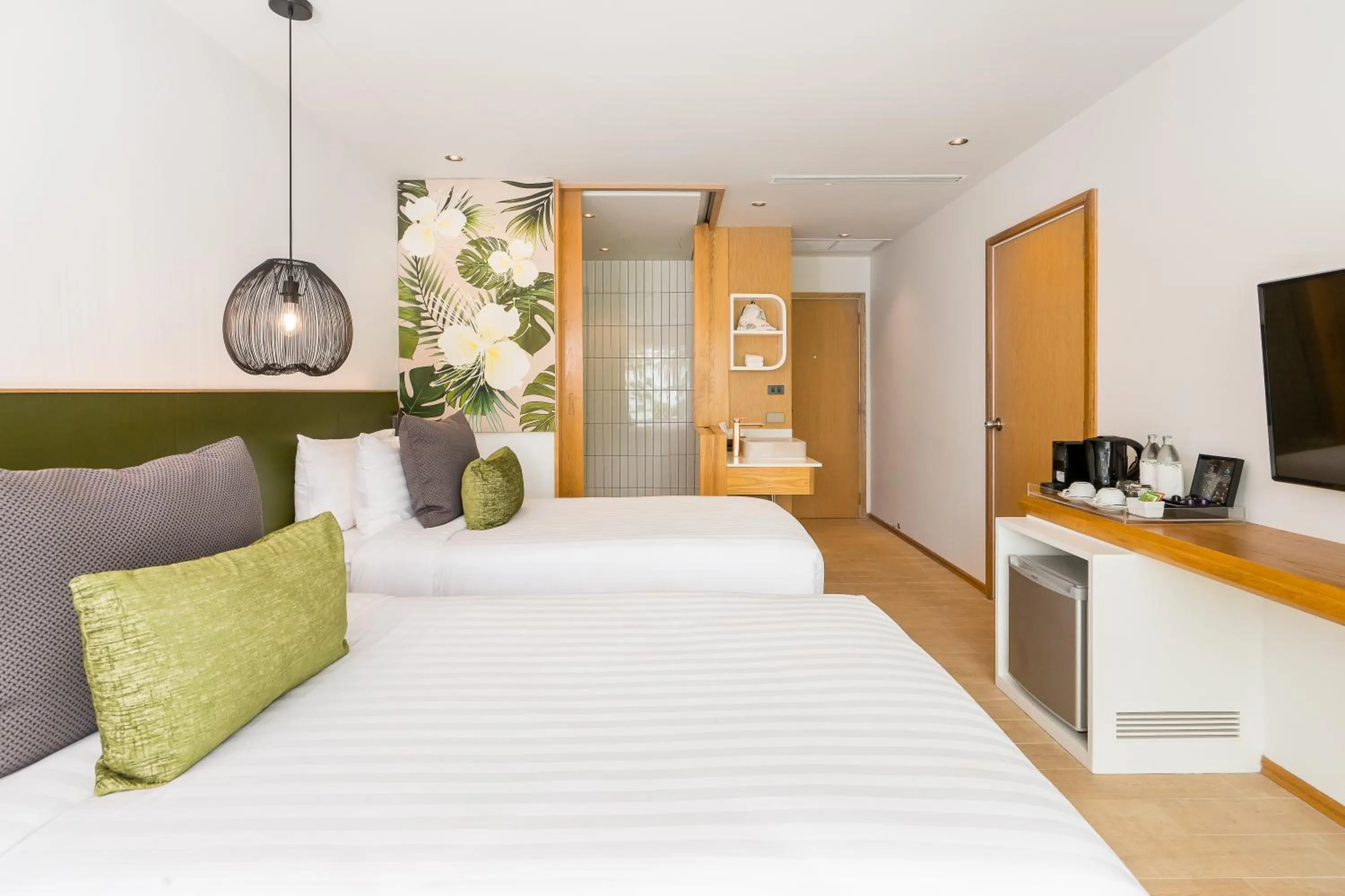 Photo of the whole room, Bed in La Vida Samui