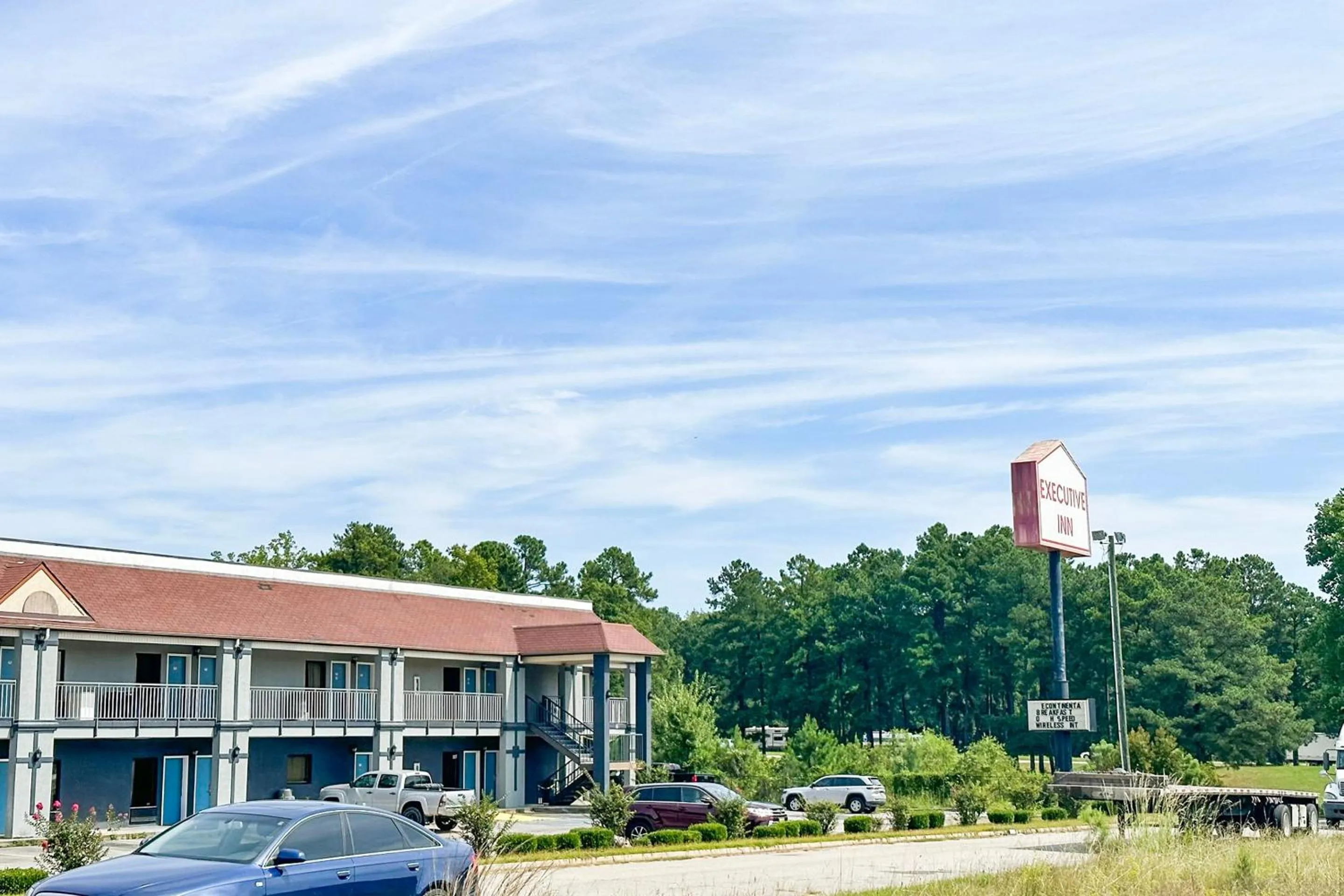 On site in Executive Inn Ridgeway I-77