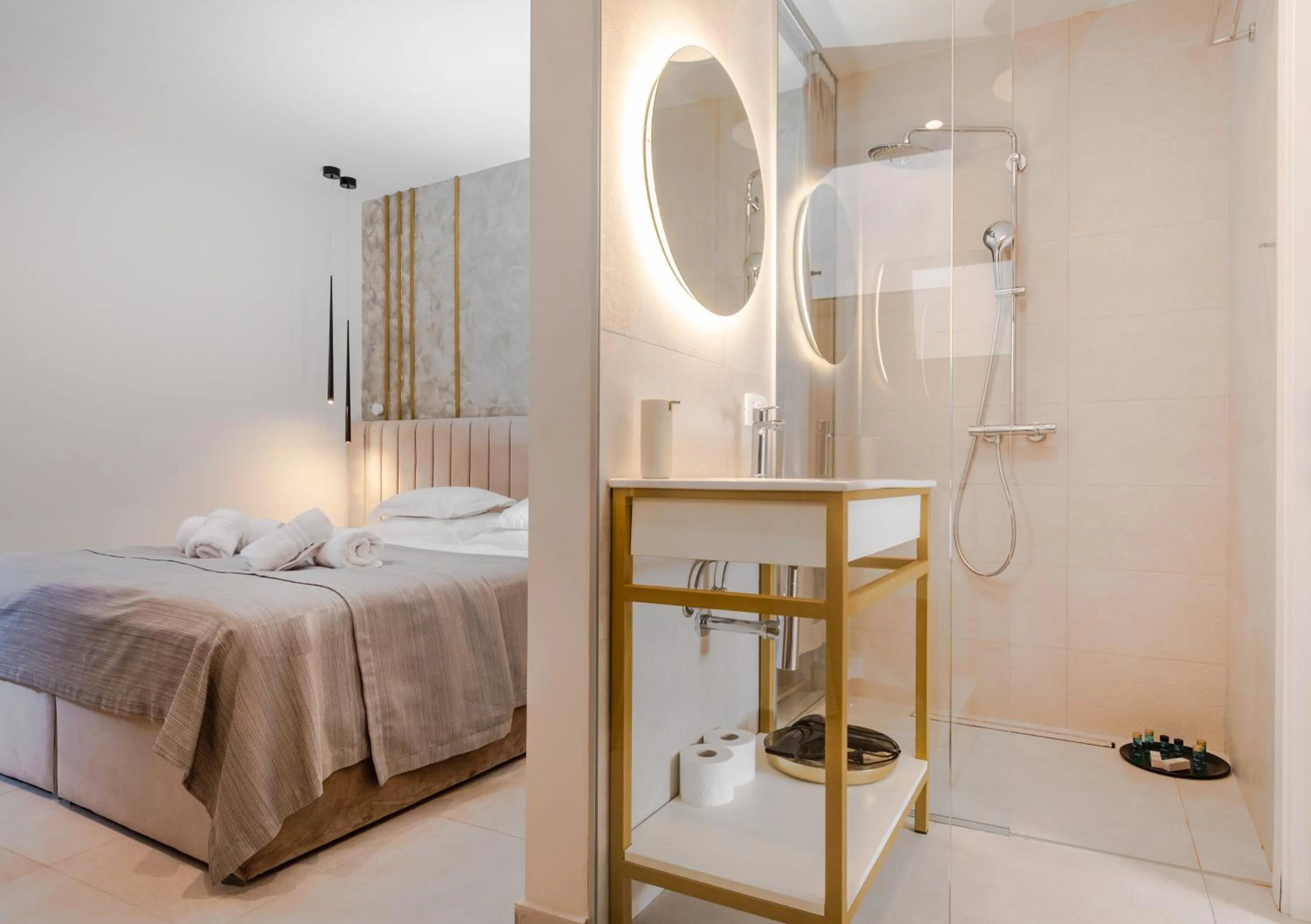 Photo of the whole room, Bed in Sperone Hotel