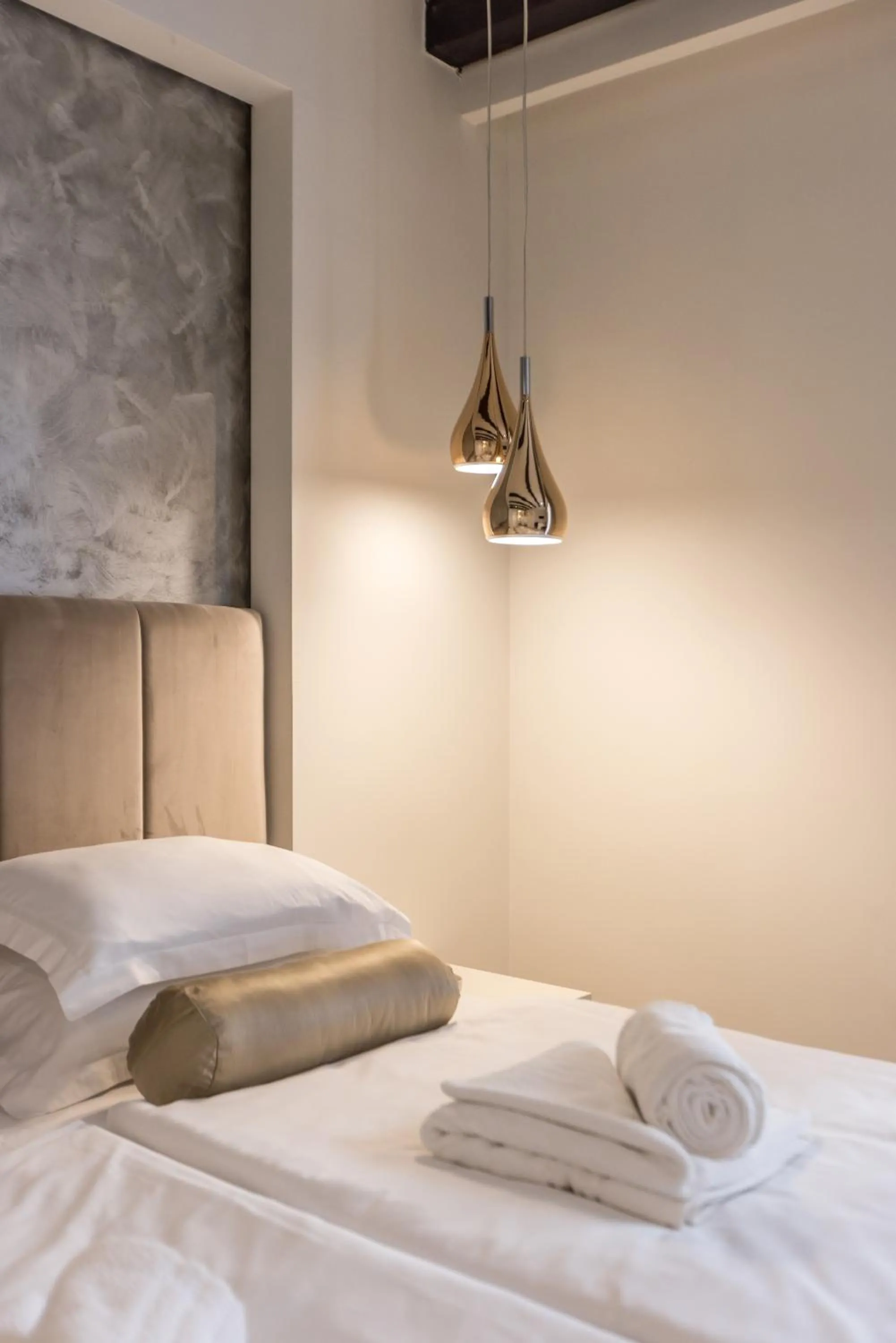 Bed in Sperone Hotel