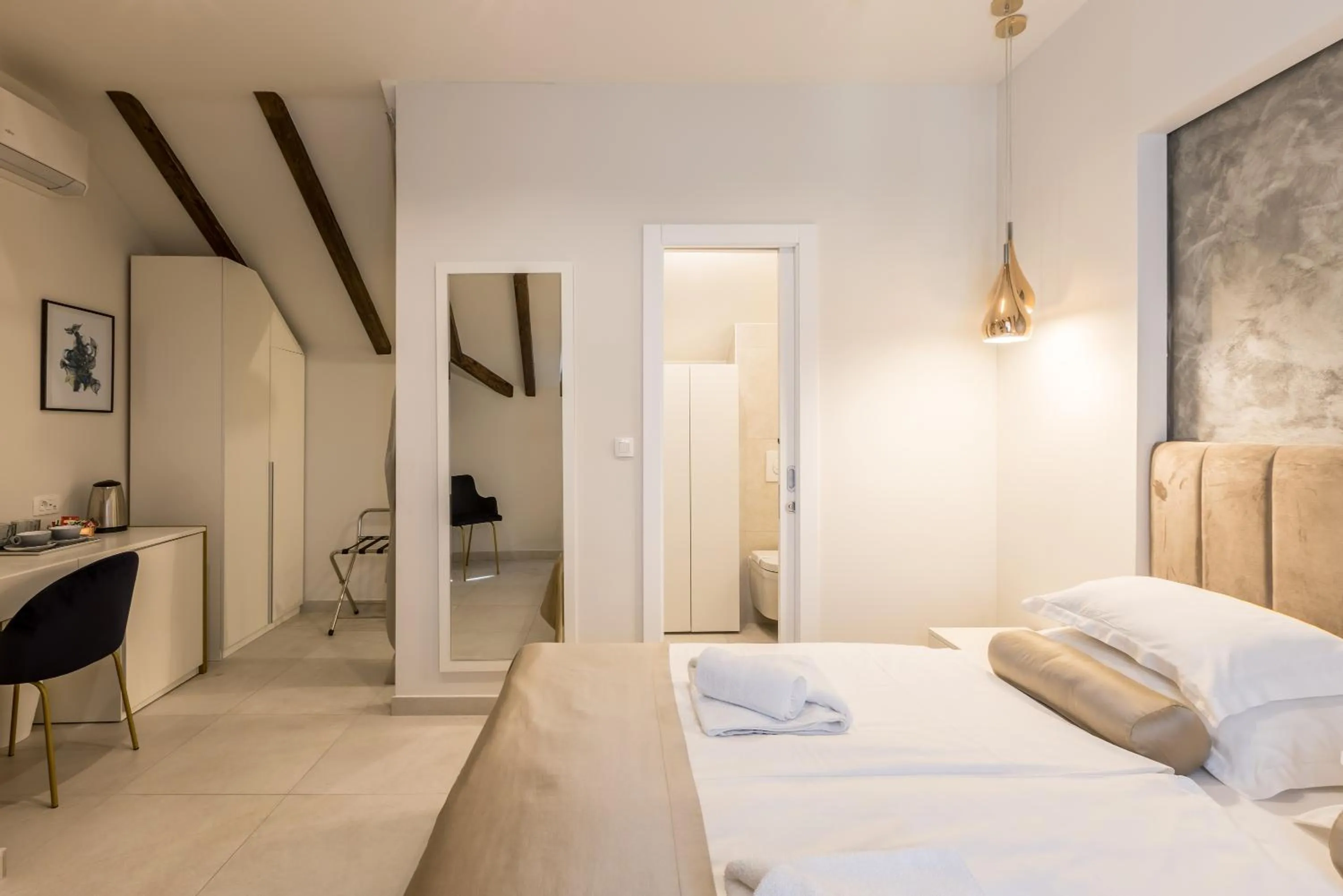 Photo of the whole room, Bed in Sperone Hotel