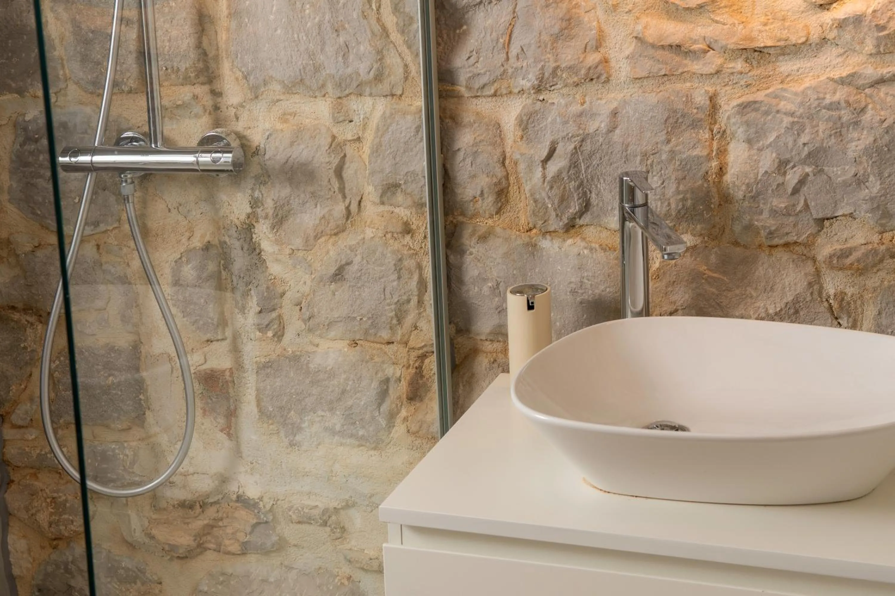 Bathroom in Sperone Hotel