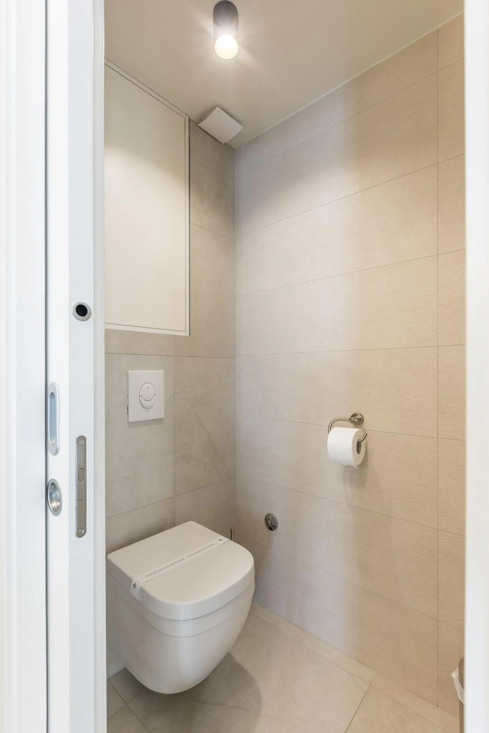 Toilet in Sperone Hotel