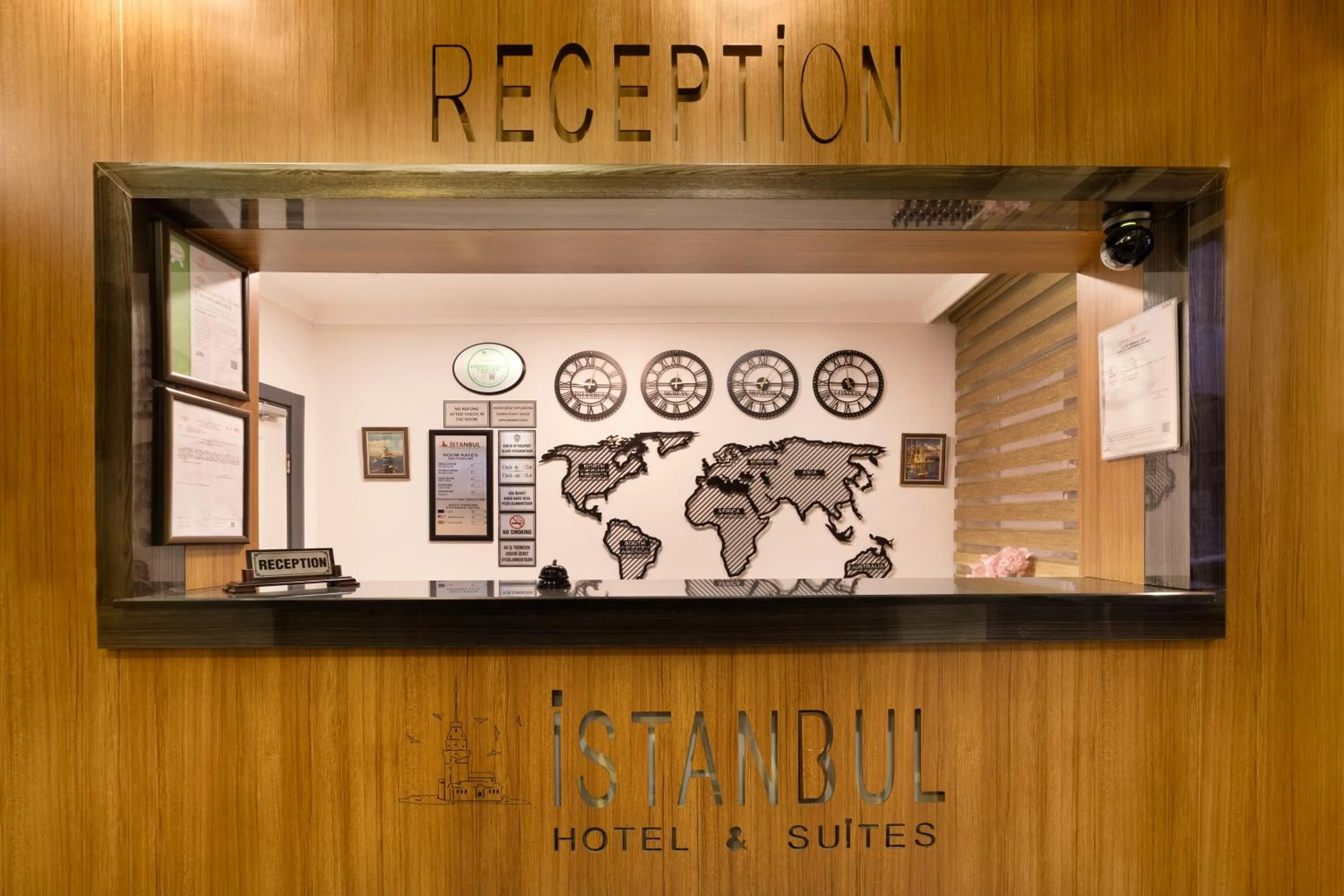 Lobby or reception in İstanbul Hotel & Suites