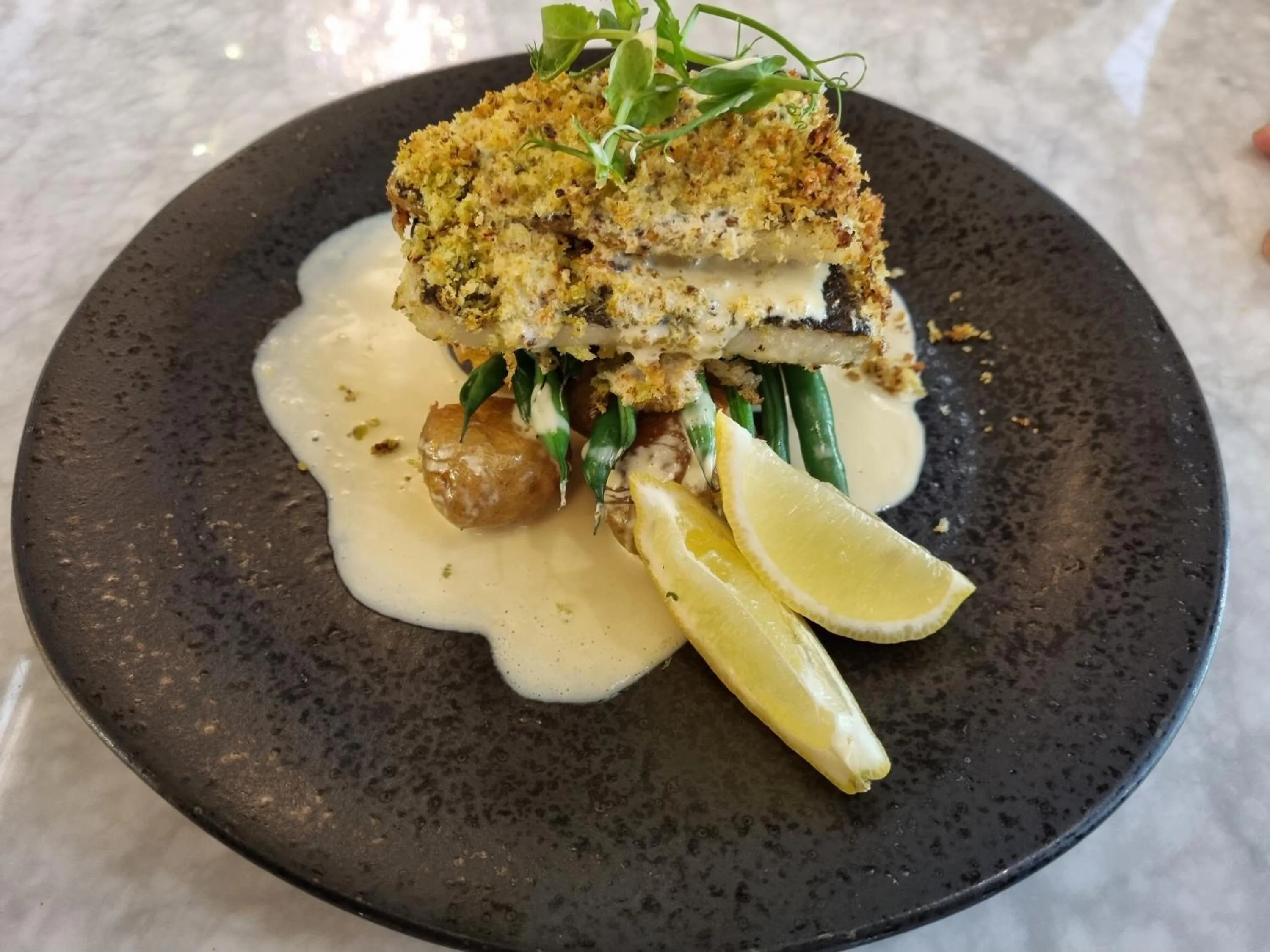 Restaurant/places to eat in ONOMO Hotel Foreshore