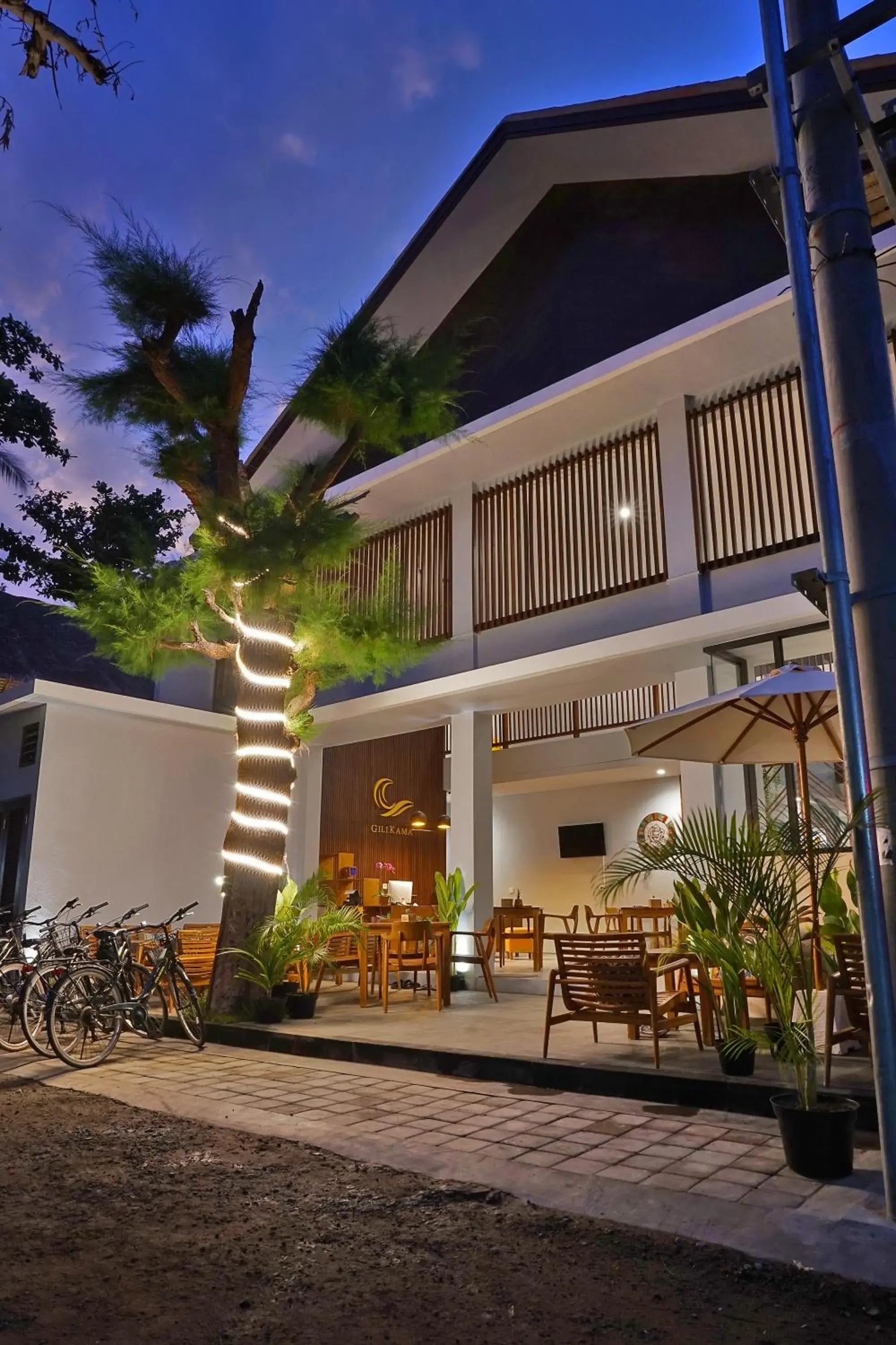 Property building in Gili Kama Hotel & Villa Property building in Gili Kama Hotel & Villa