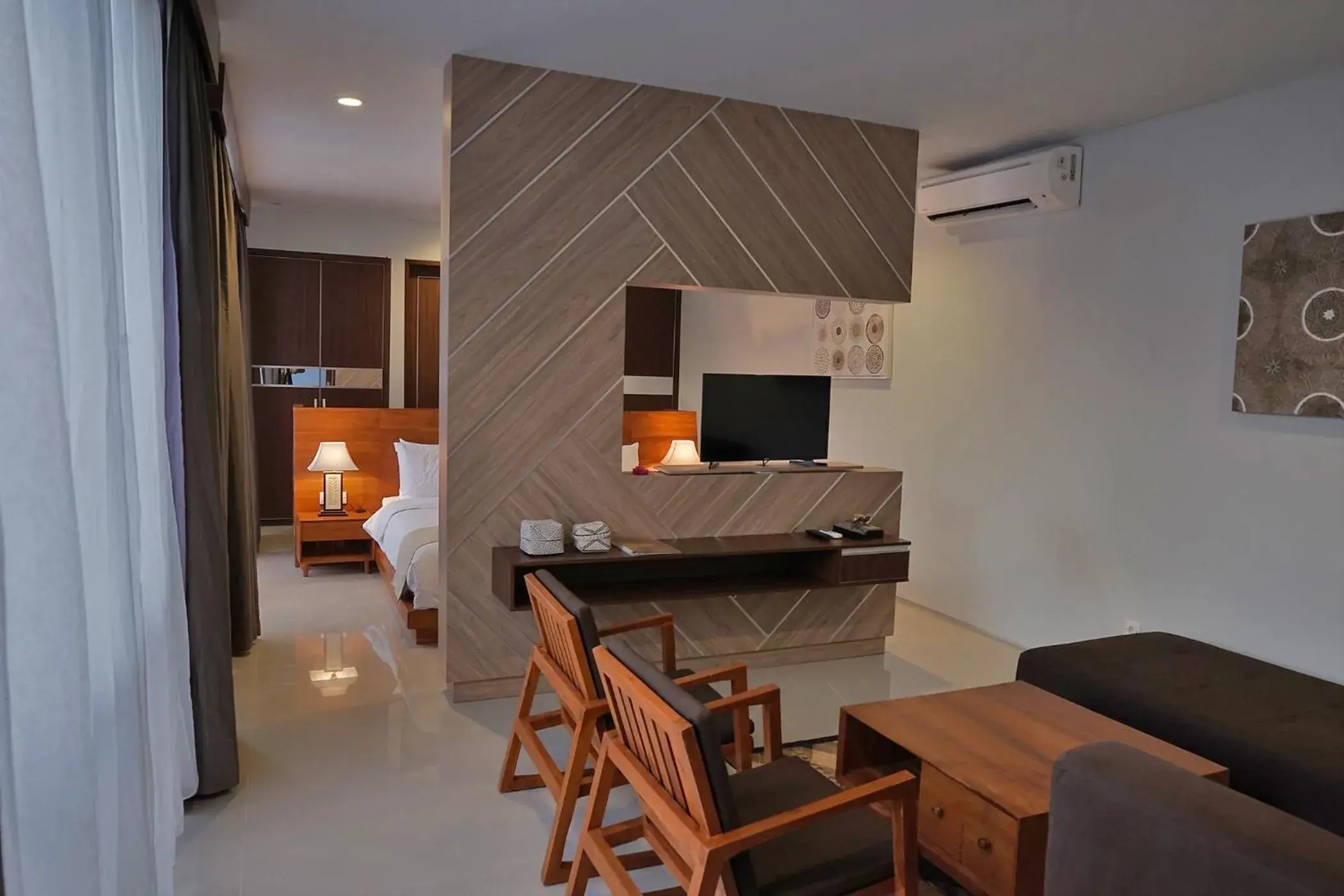 TV and multimedia in Gili Kama Hotel & Villa TV and multimedia in Gili Kama Hotel & Villa