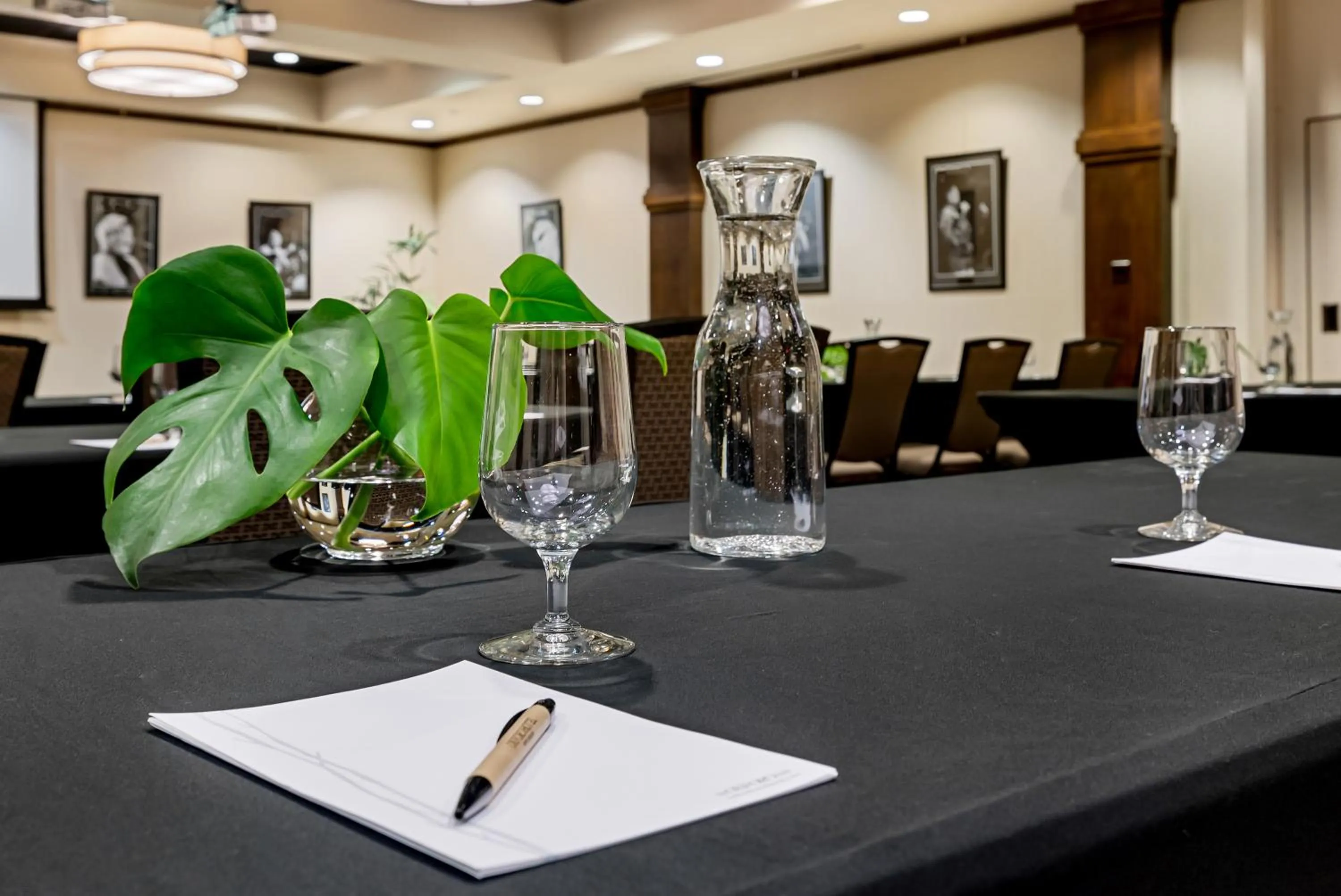 Meeting/conference room in Oxford Hotel Bend