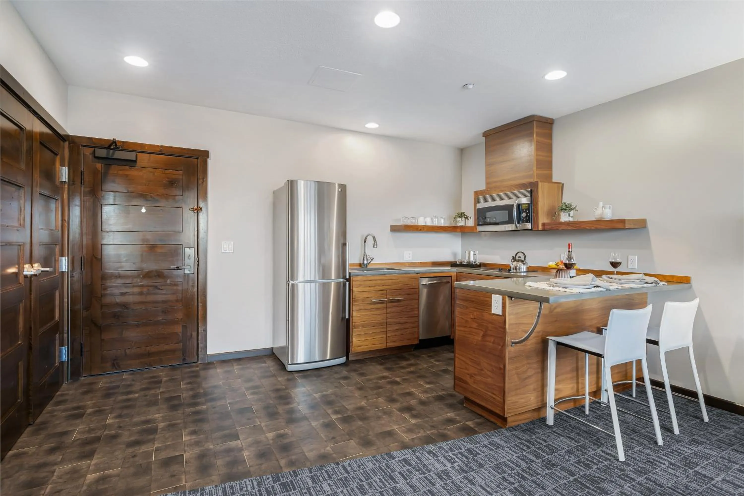 kitchen in Oxford Hotel Bend