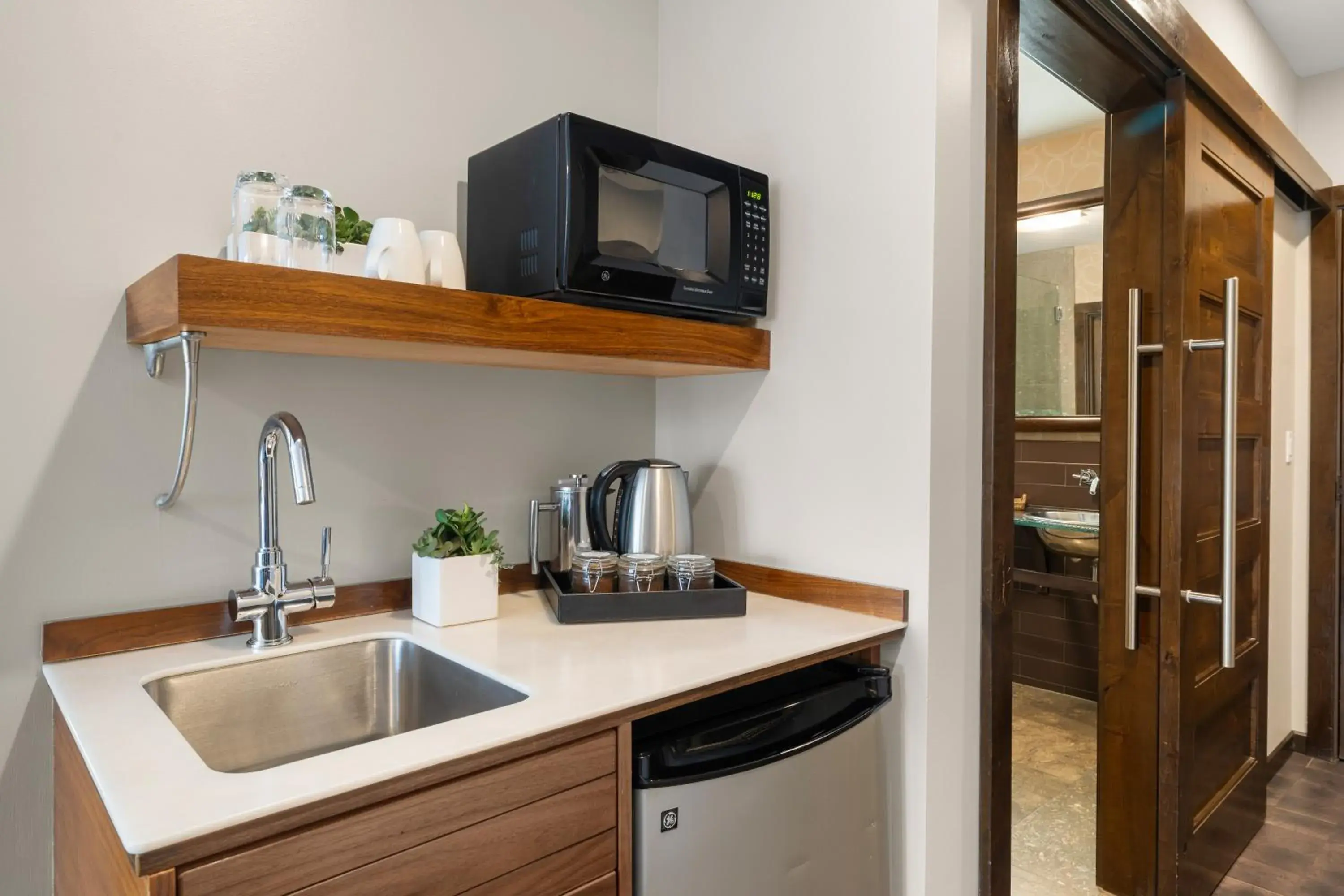 Boutique 2 Queen in Oxford Hotel Bend Boutique 2 Queen in Oxford Hotel Bend