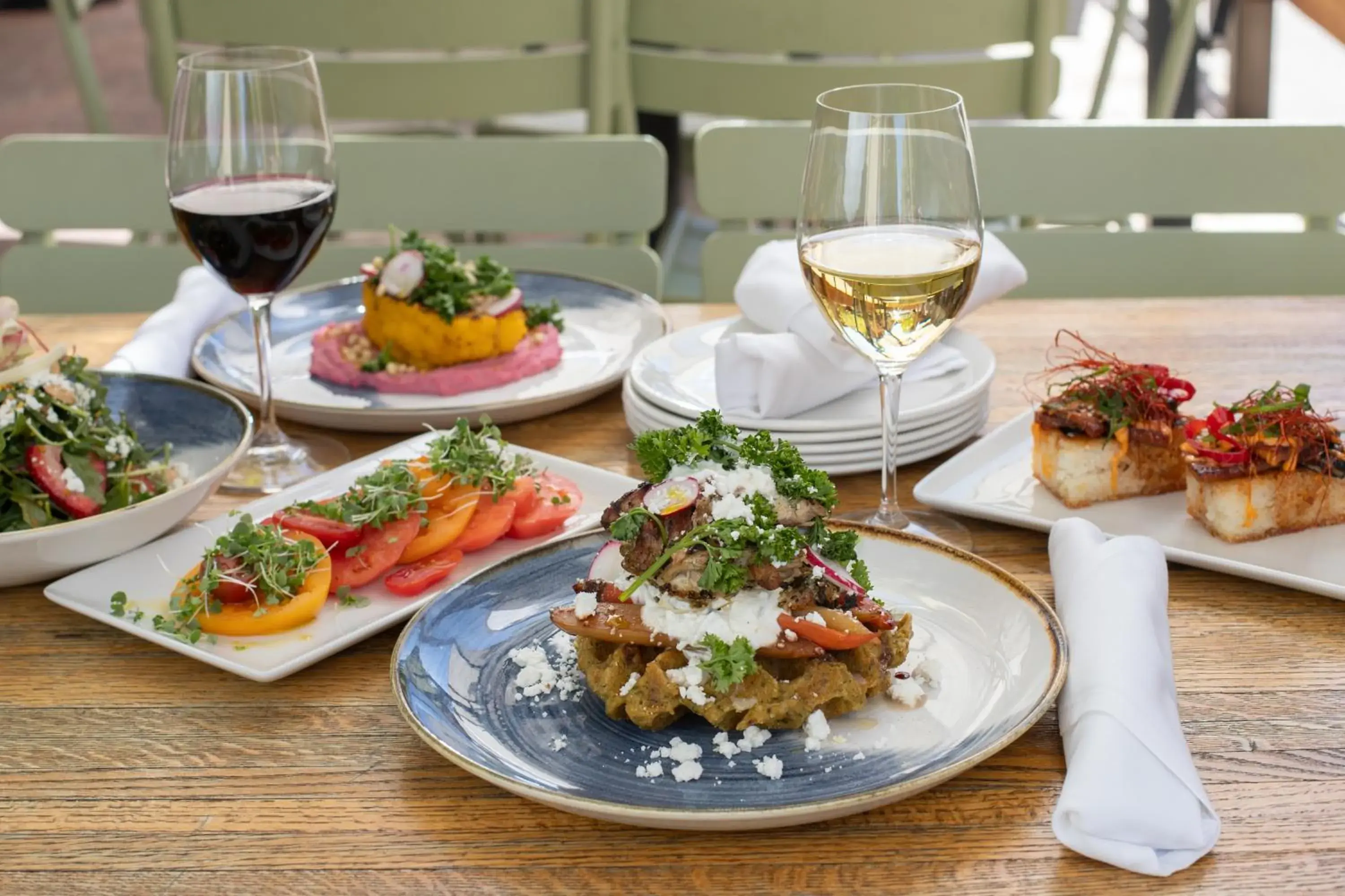 Restaurant/places to eat in Oxford Hotel Bend Restaurant/places to eat in Oxford Hotel Bend