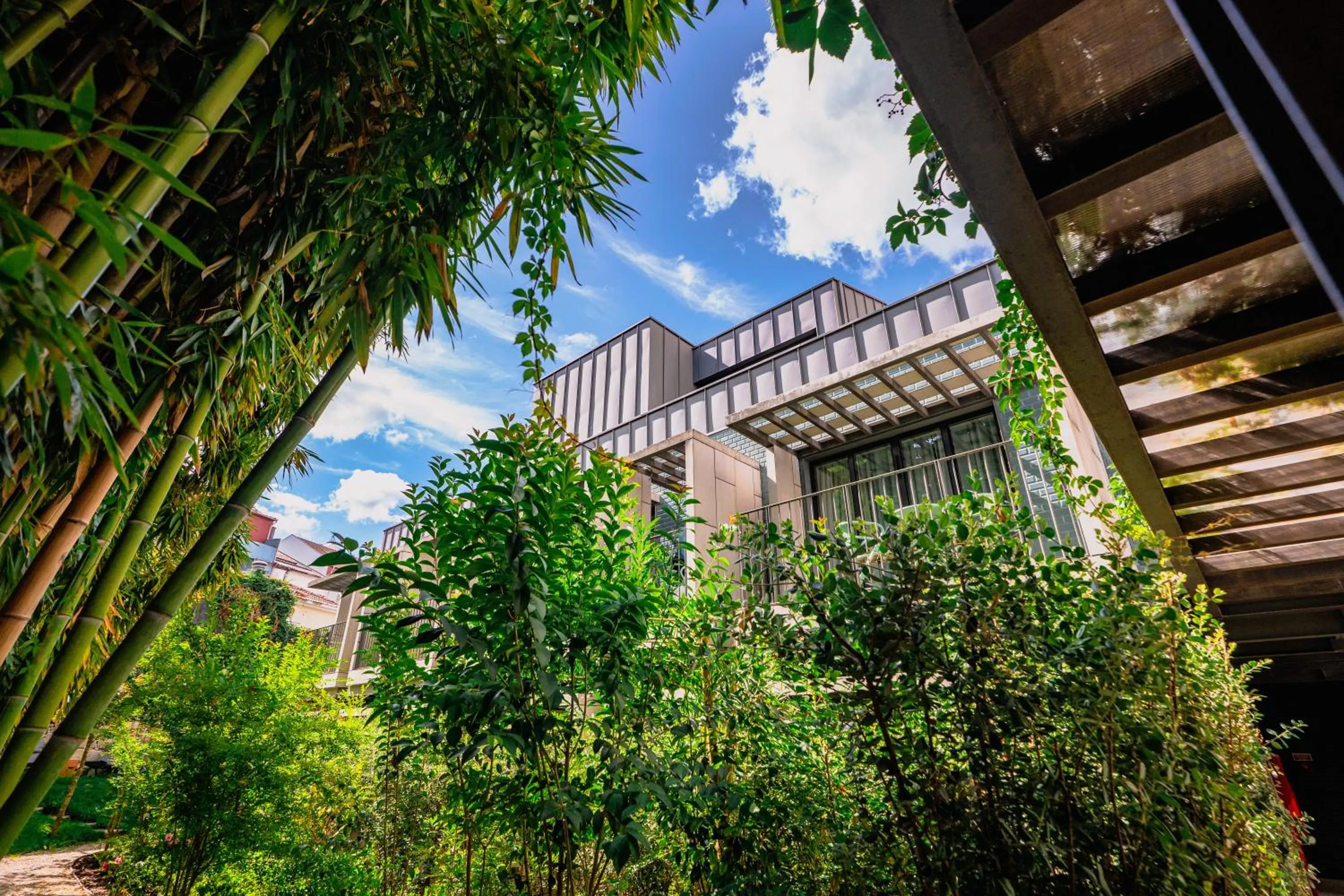 Property building in Jardim da Batalha Boutique Hotel by Shiadu