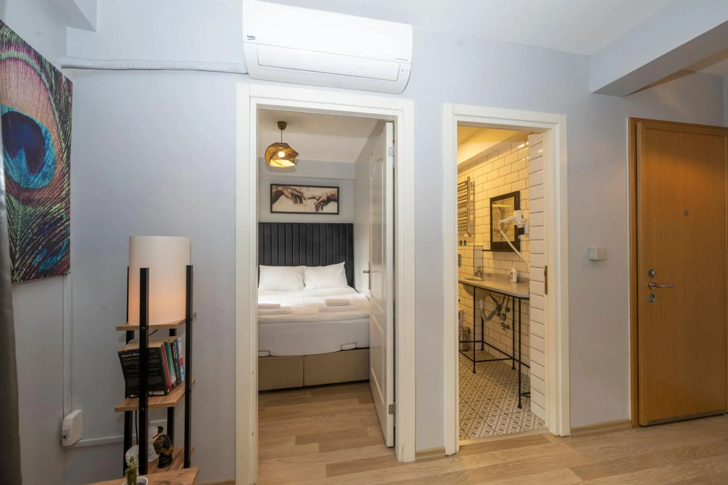 Bedroom, Bed in Dorne Suite Taksim Hotel