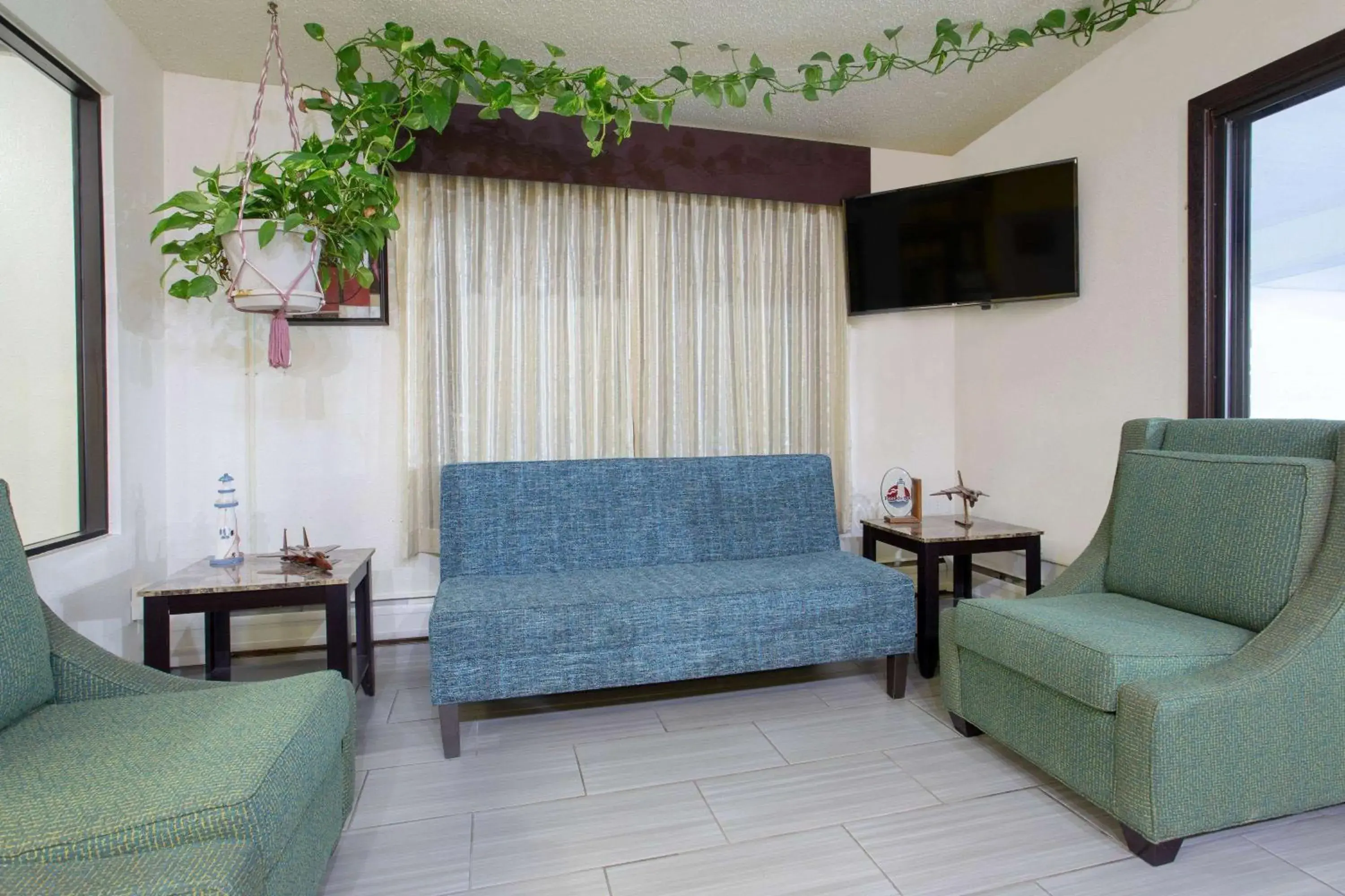 Lobby or reception in Days Inn by Wyndham Fond du Lac Lobby or reception in Days Inn by Wyndham Fond du Lac