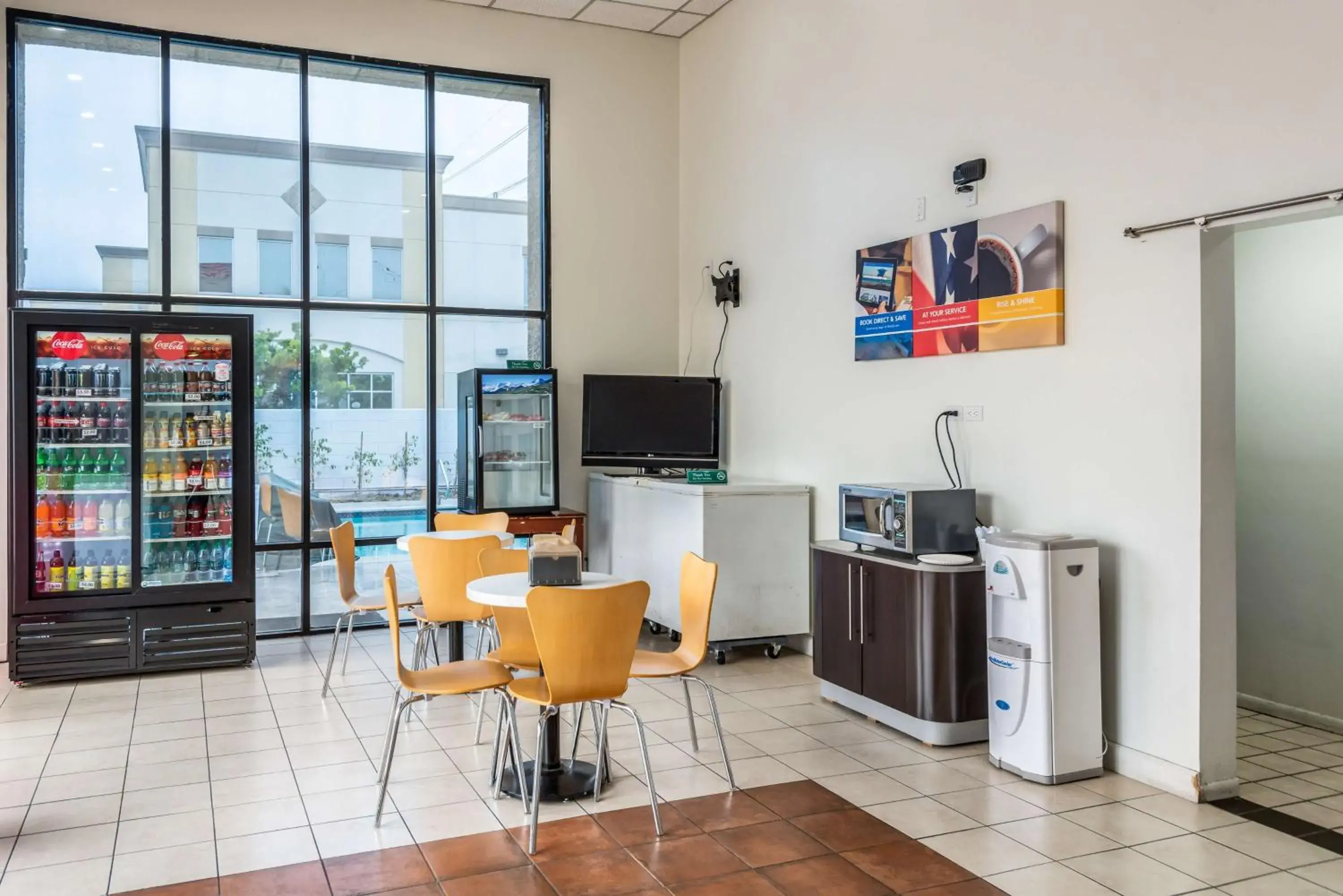 Lobby or reception in Motel 6-Gardena, CA - South Lobby or reception in Motel 6-Gardena, CA - South