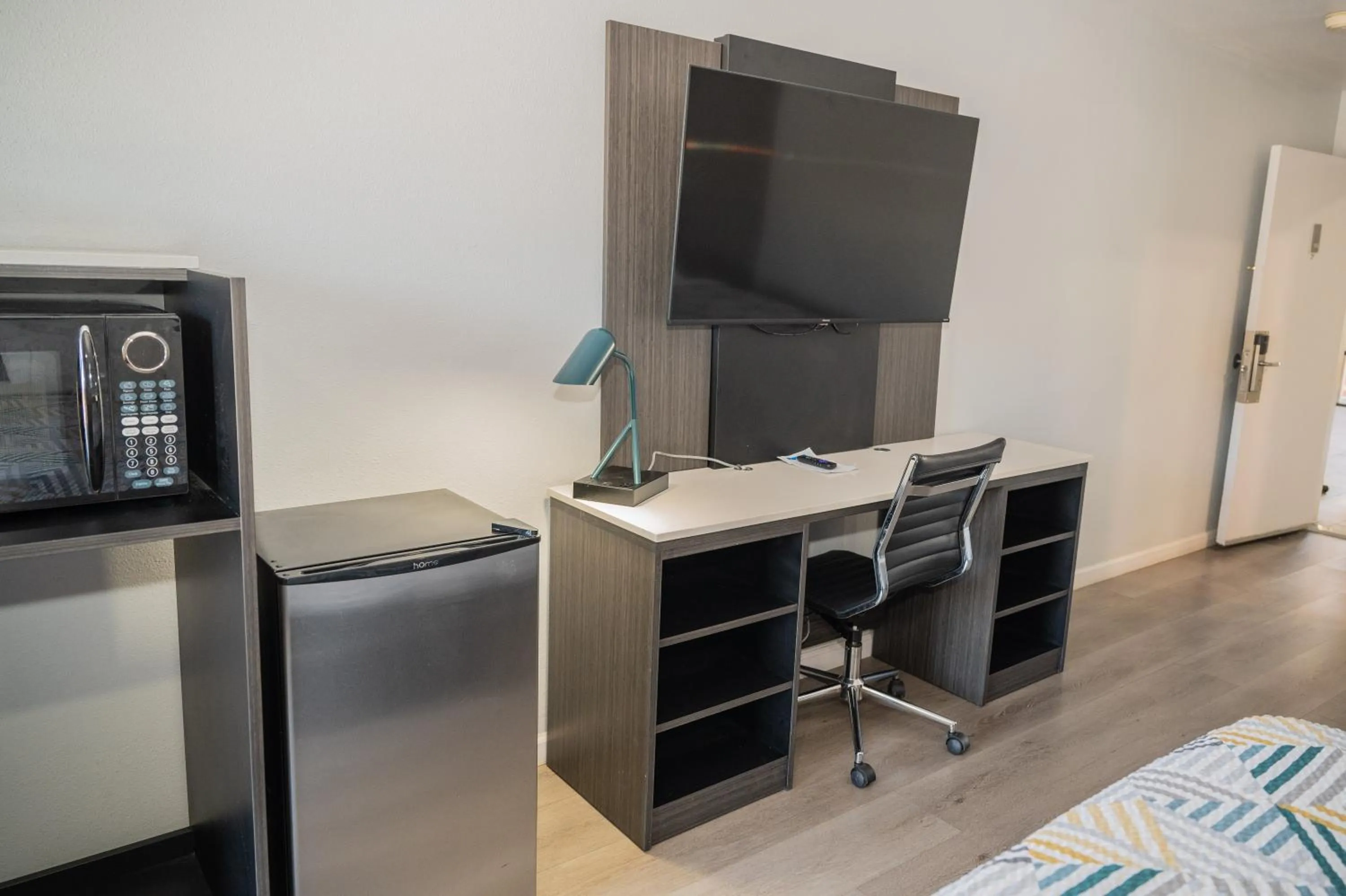 TV and multimedia in Motel 6 Soledad, CA