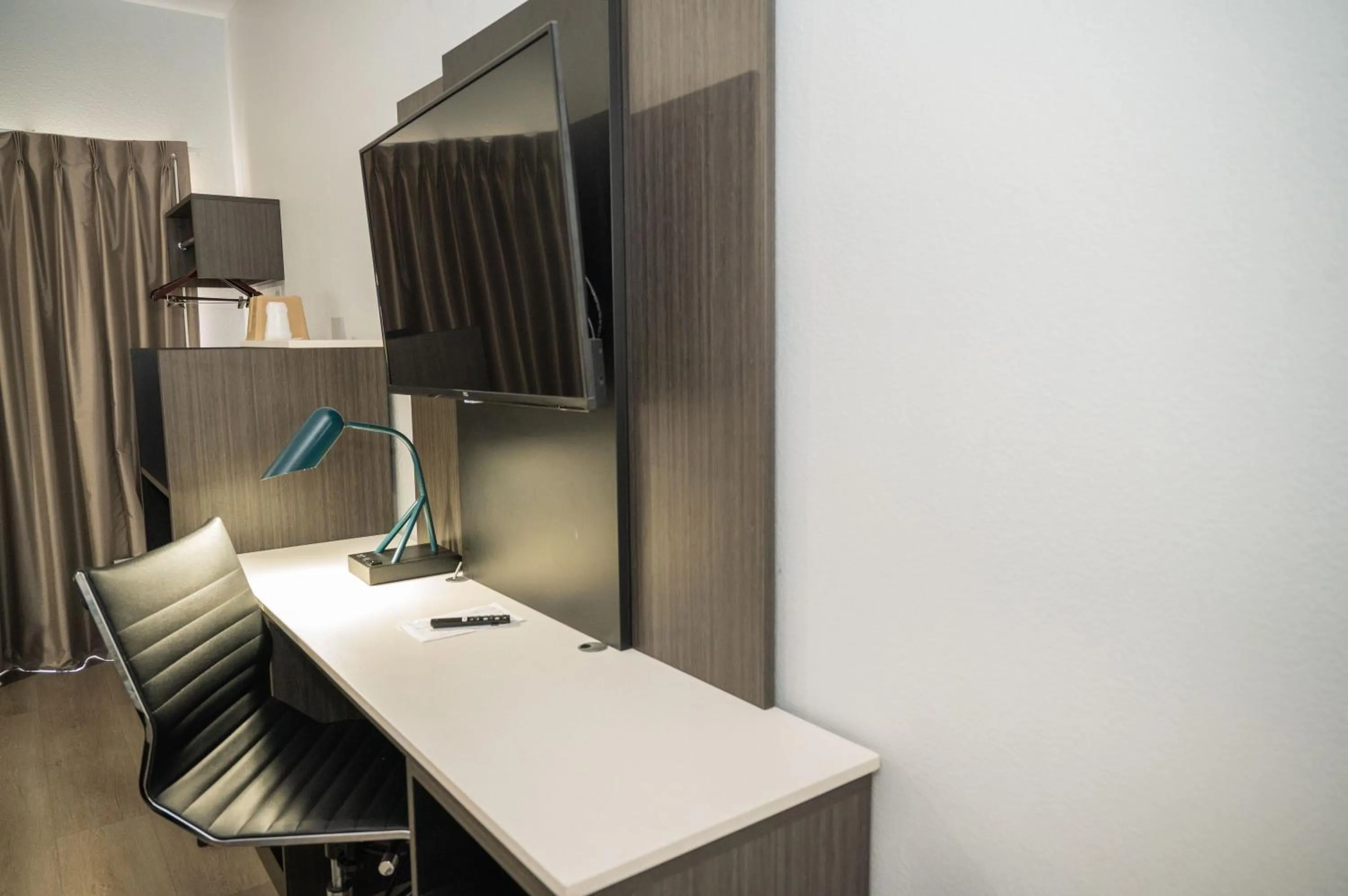 TV and multimedia in Motel 6 Soledad, CA