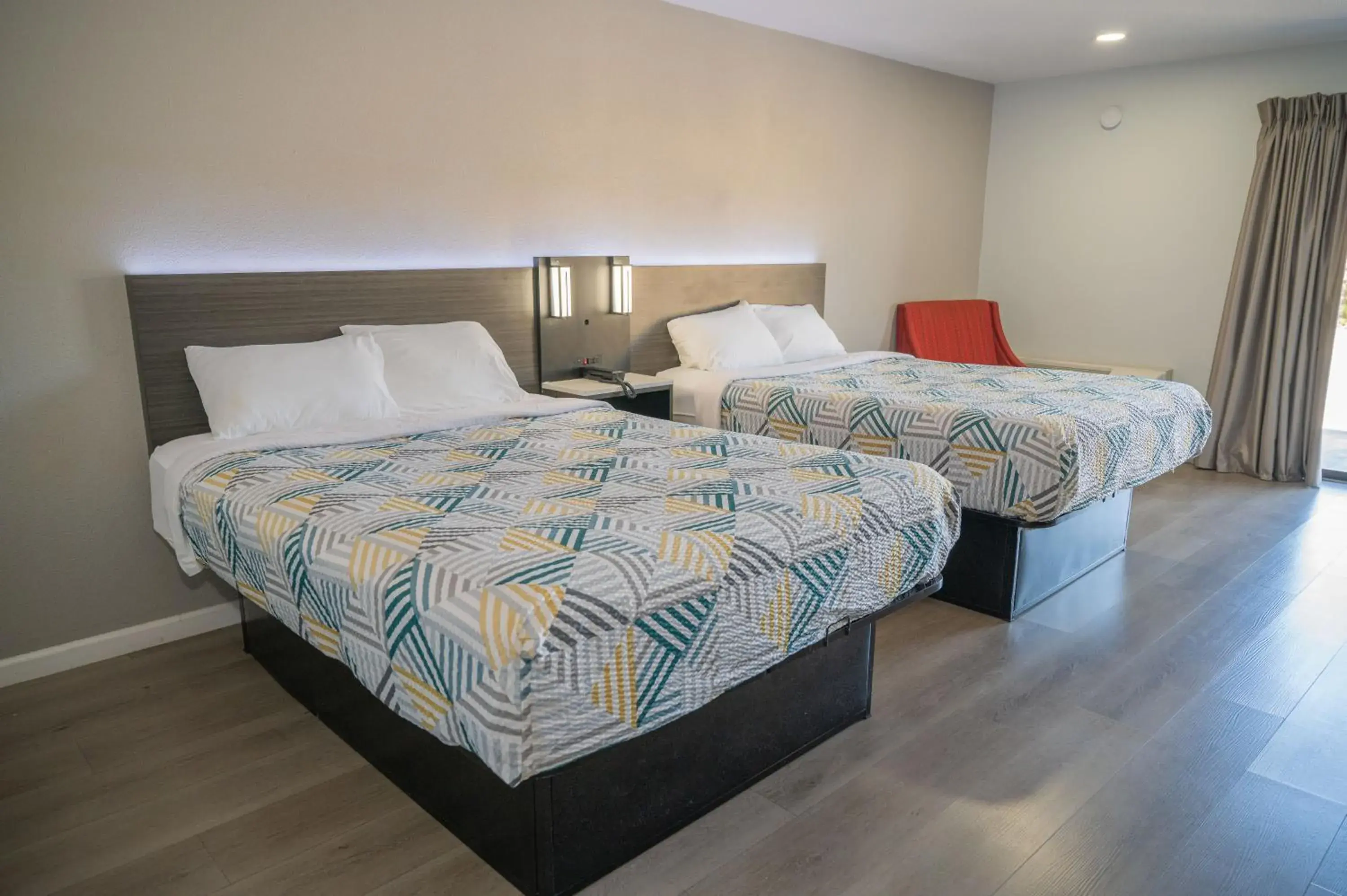 Bedroom, Bed in Motel 6 Soledad, CA Bedroom, Bed in Motel 6 Soledad, CA