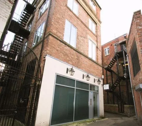 Property building in Almanna, Central York, only 6 minutes walk to York Minster