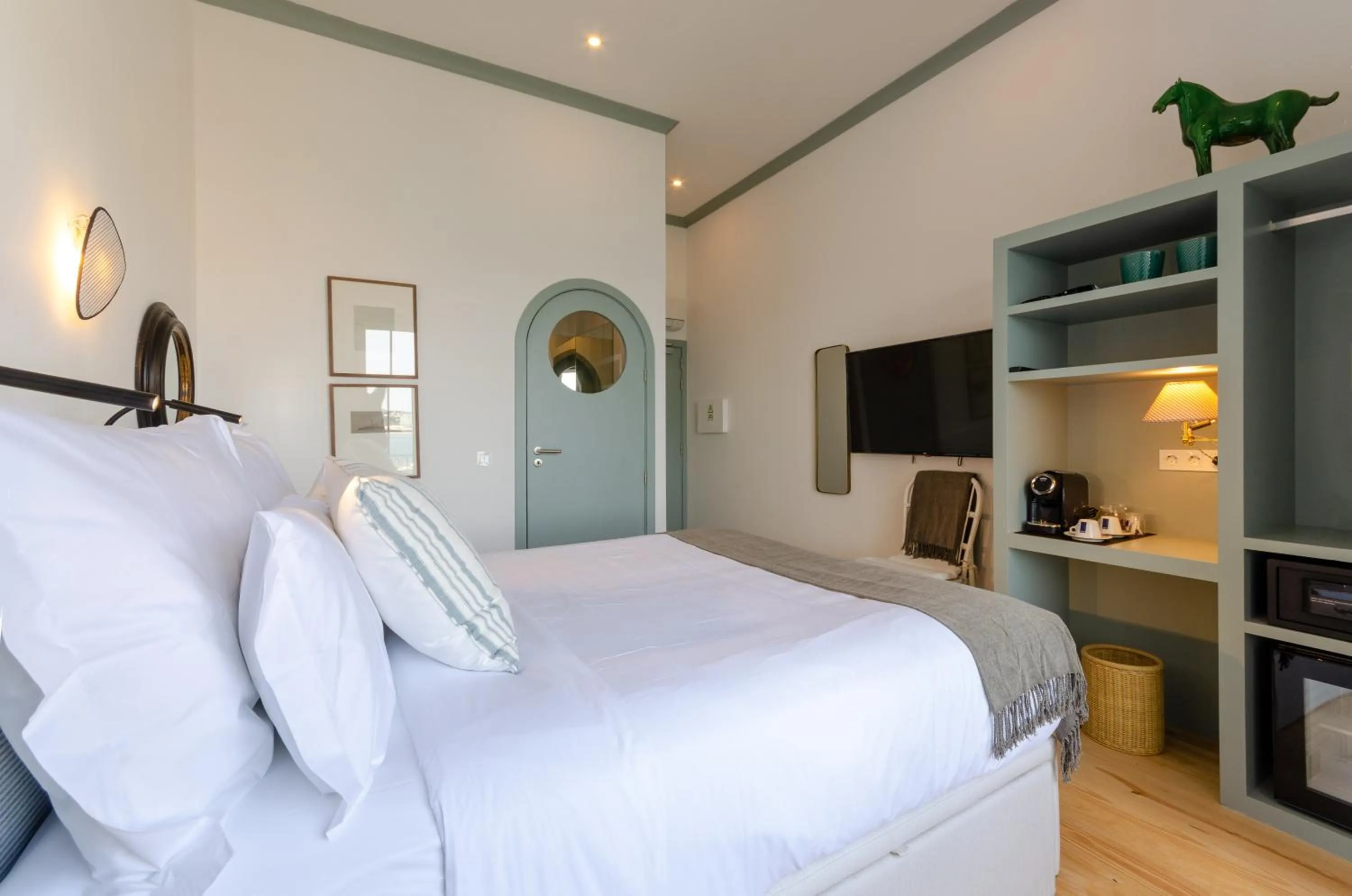 Bed in Westlight Cascais Chalet - Adults Only