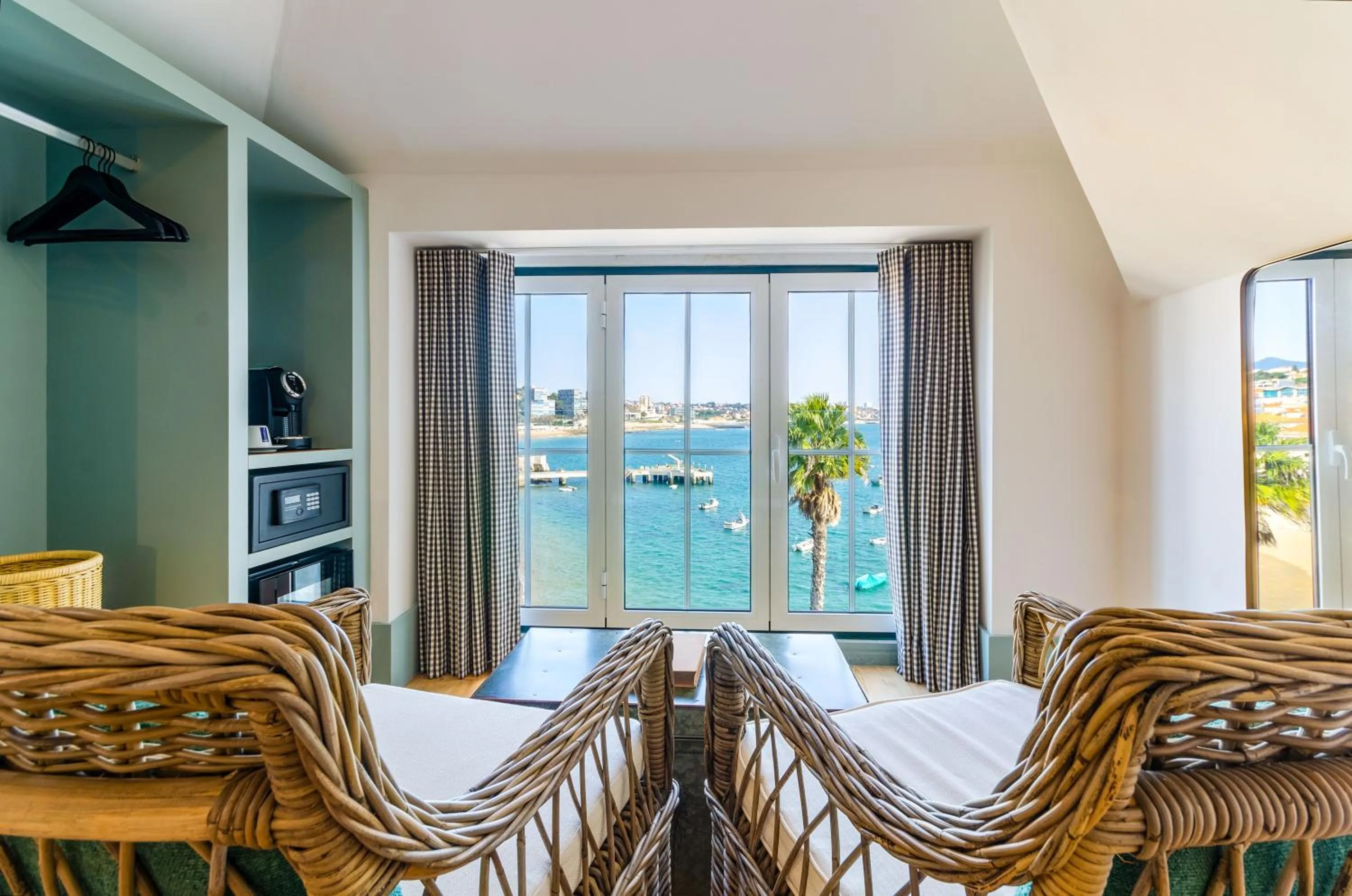 Coffee/tea facilities in Westlight Cascais Chalet - Adults Only