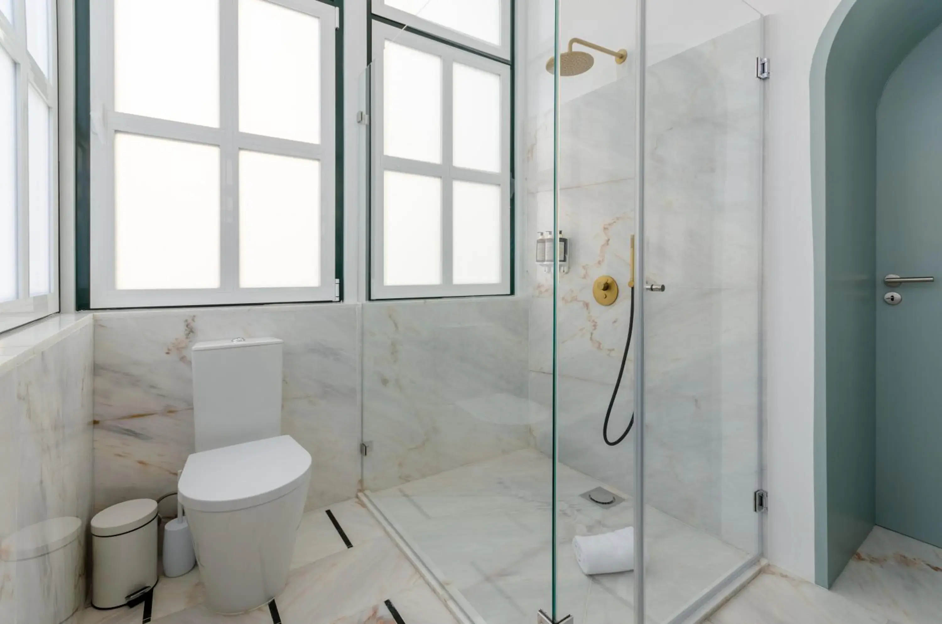 Superior Room with Balcony and City View in Westlight Cascais Chalet - Adults Only Superior Room with Balcony and City View in Westlight Cascais Chalet - Adults Only
