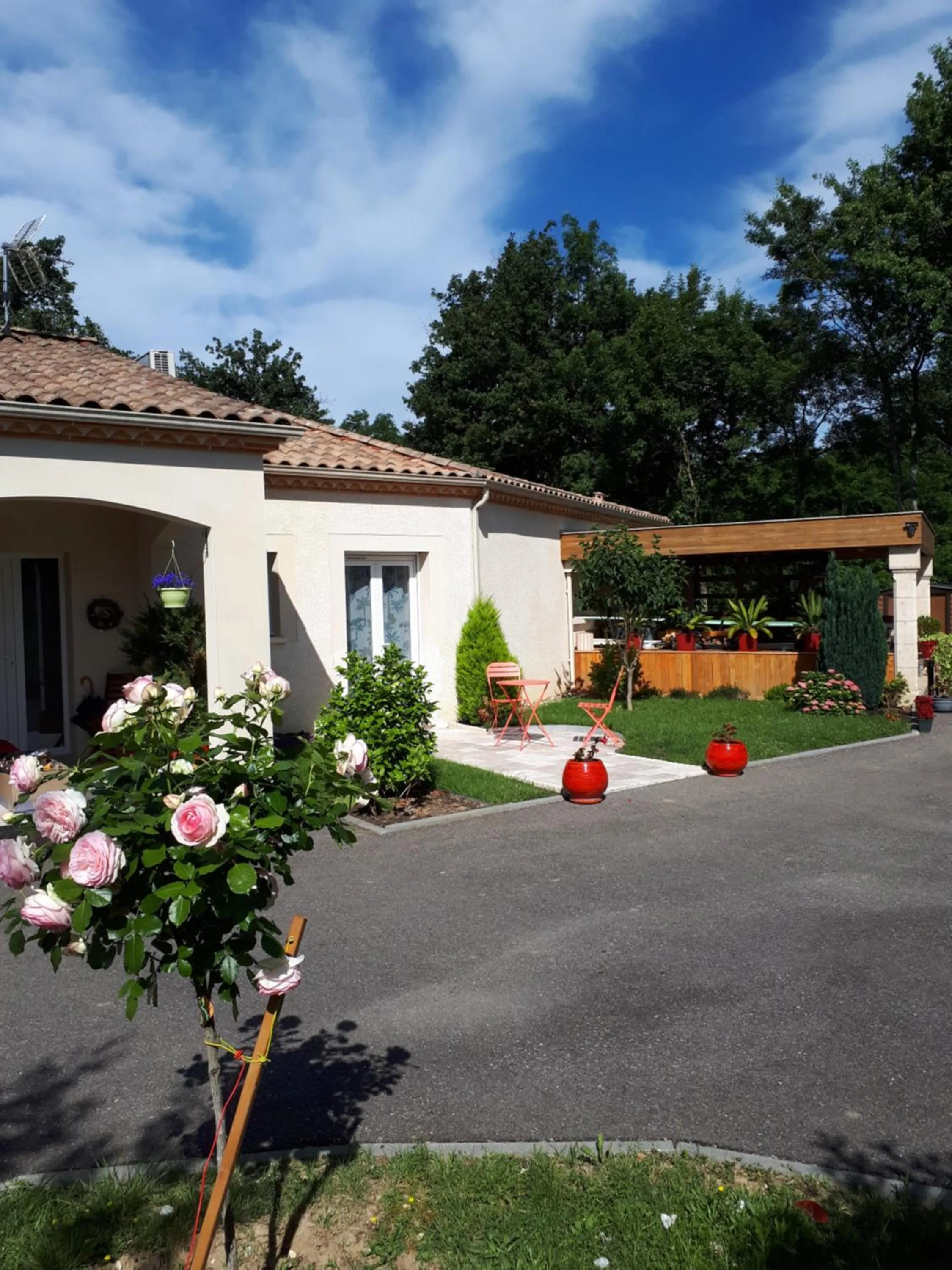 Garden view in La Chênaie
