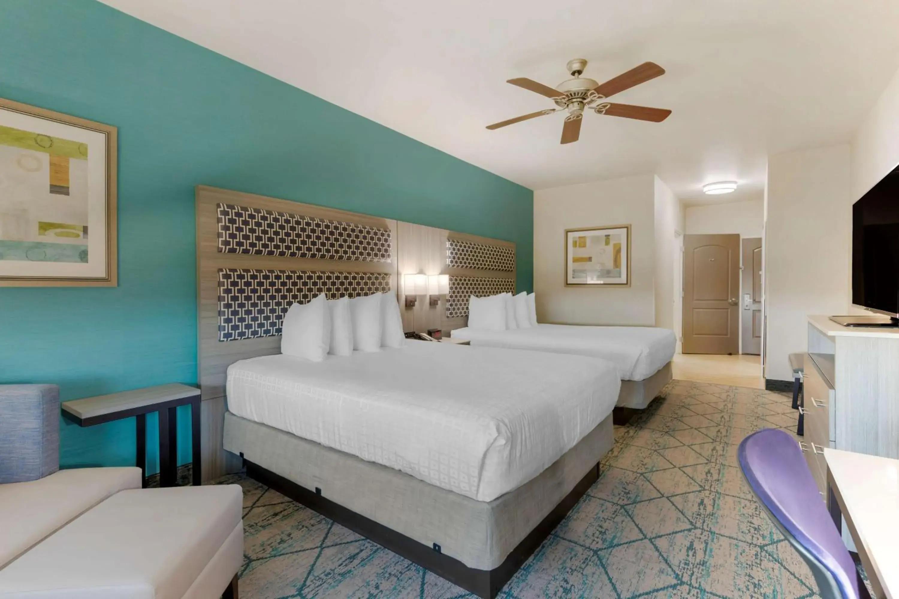 Bedroom, Bed in Best Western Plus Wasco Inn & Suites Bedroom, Bed in Best Western Plus Wasco Inn & Suites