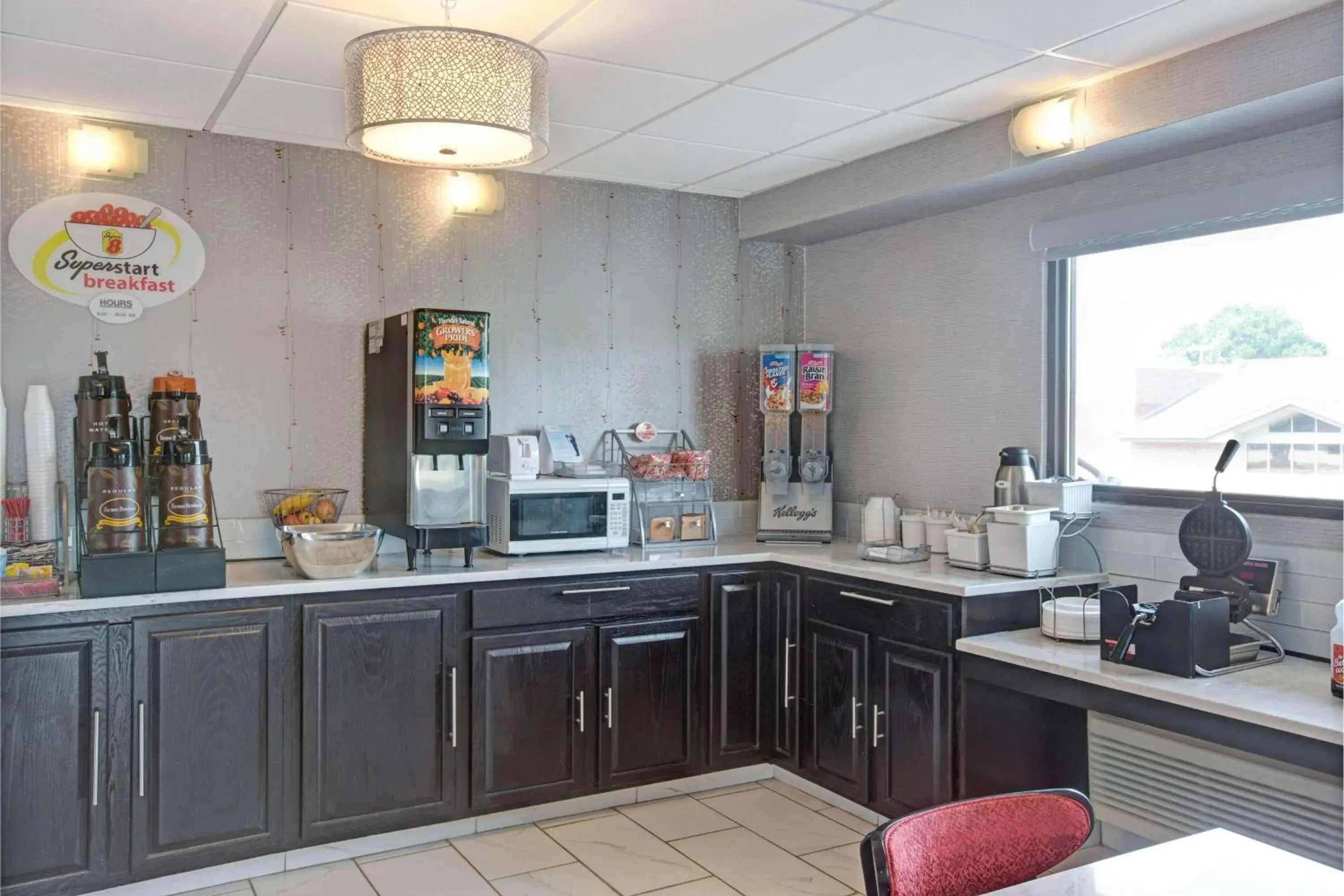 Breakfast in Super 8 by Wyndham Shelby Breakfast in Super 8 by Wyndham Shelby