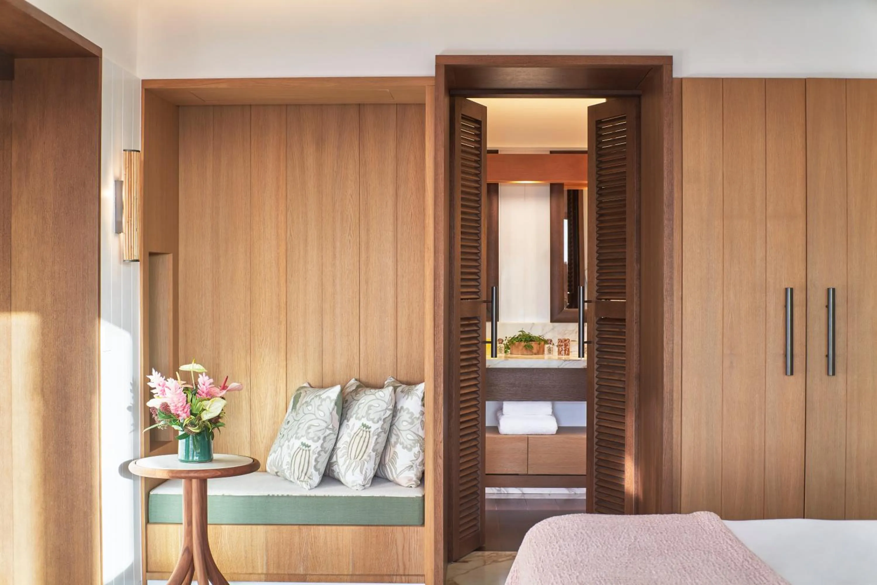 Bathroom, Bed in Hôtel Barrière Le Carl Gustaf St Barth