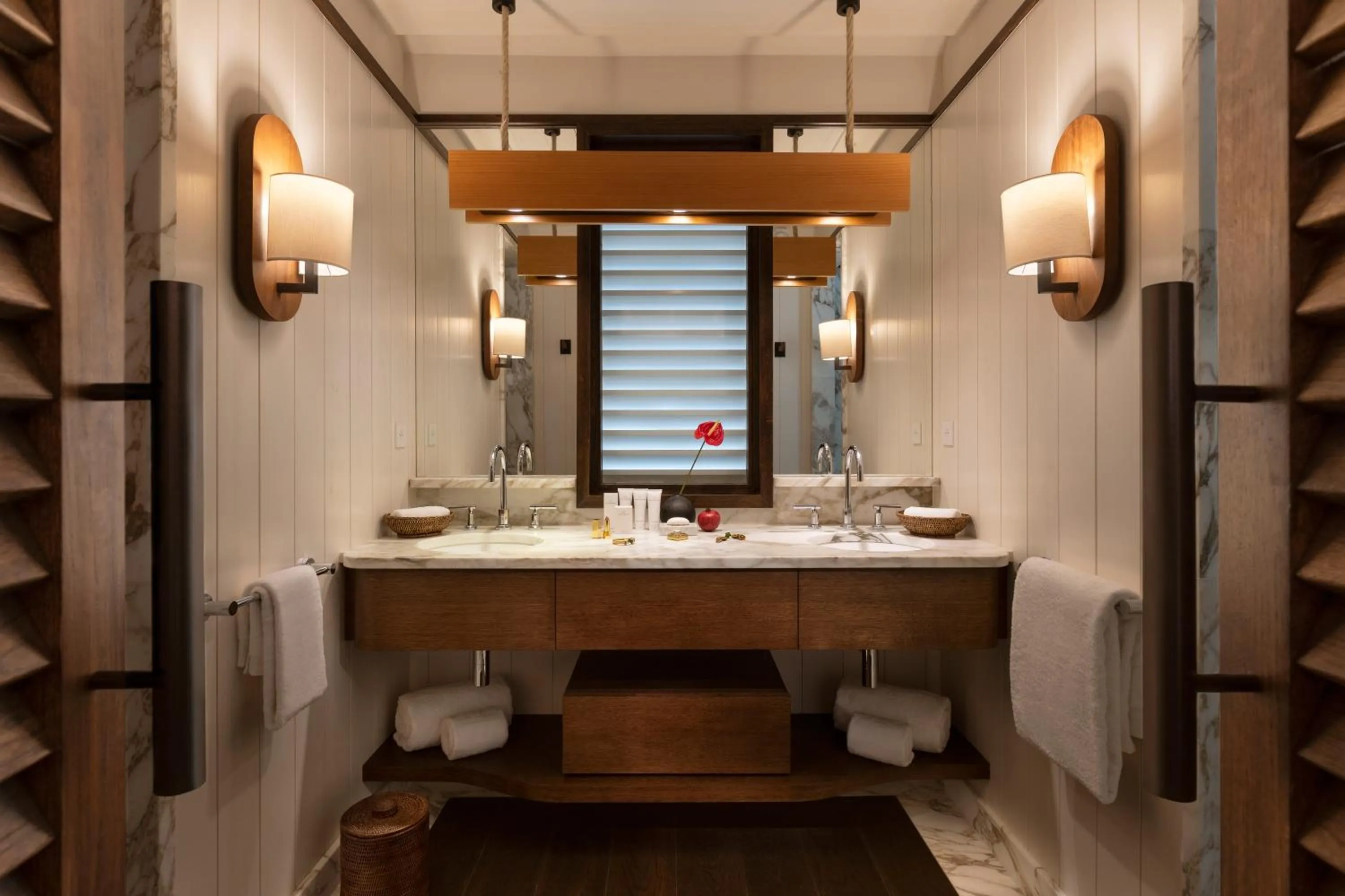 Shower in Hôtel Barrière Le Carl Gustaf St Barth