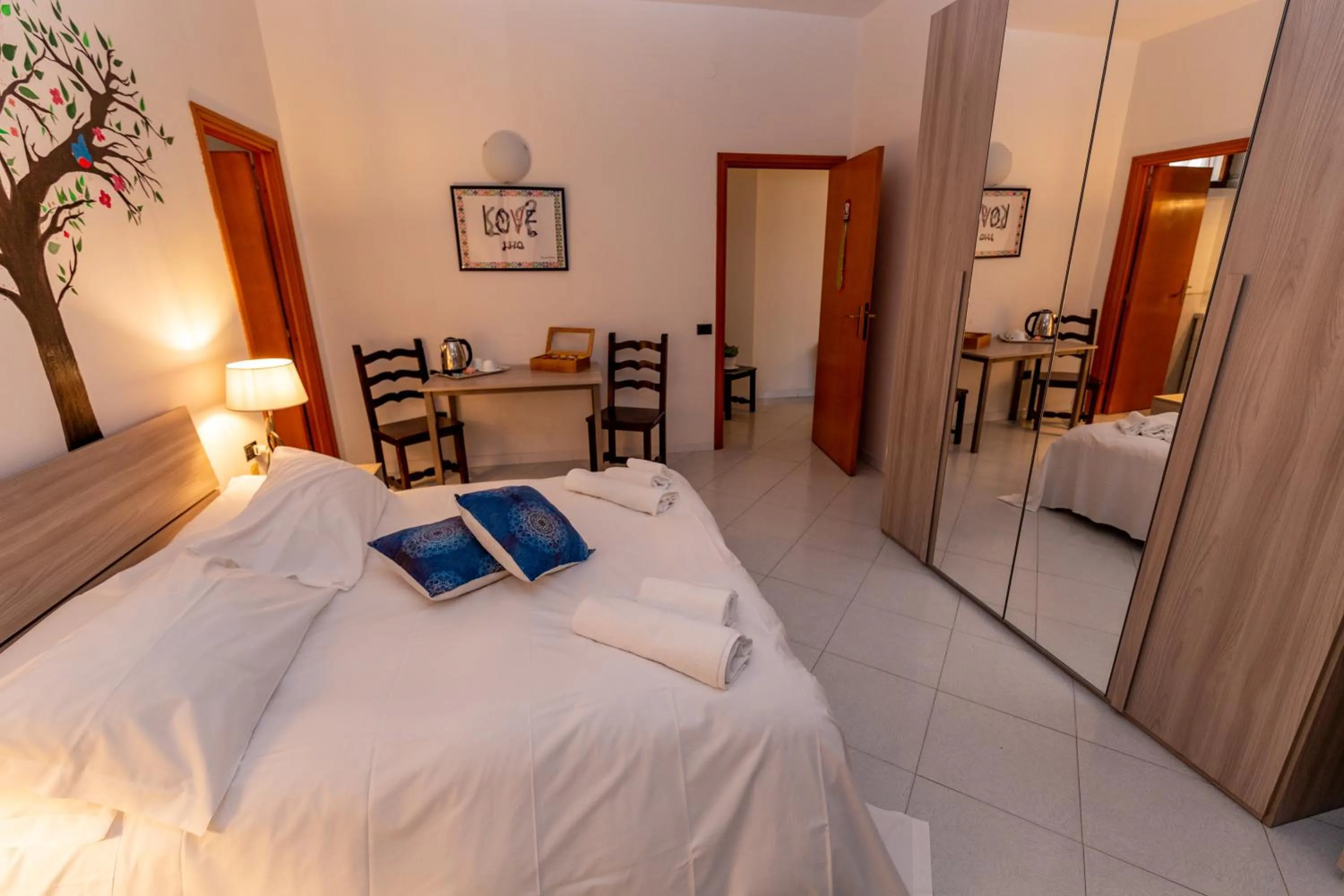 Double Room with Private Bathroom in Bab San Feliciano Camere Foligno