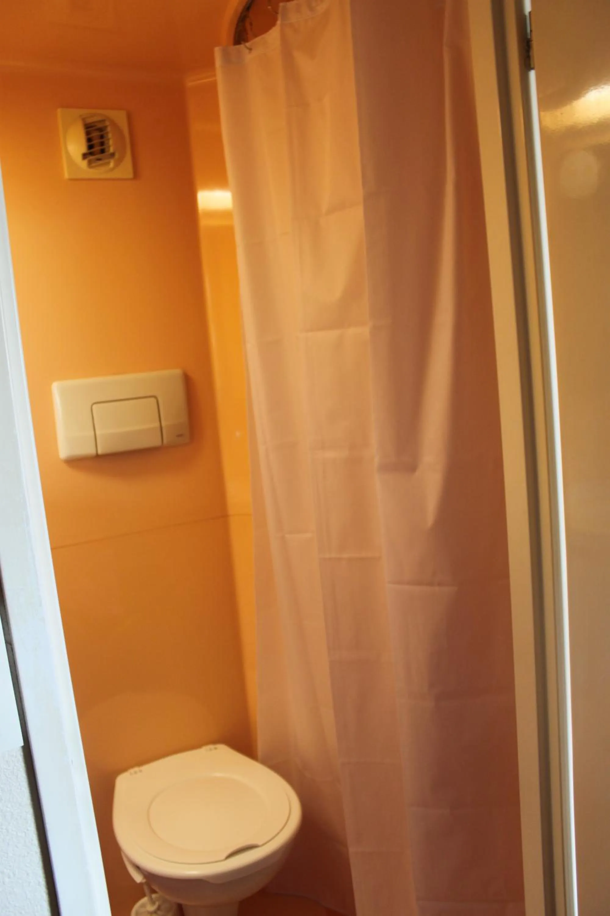 Bathroom in Hôtel Premiere Classe Pamiers