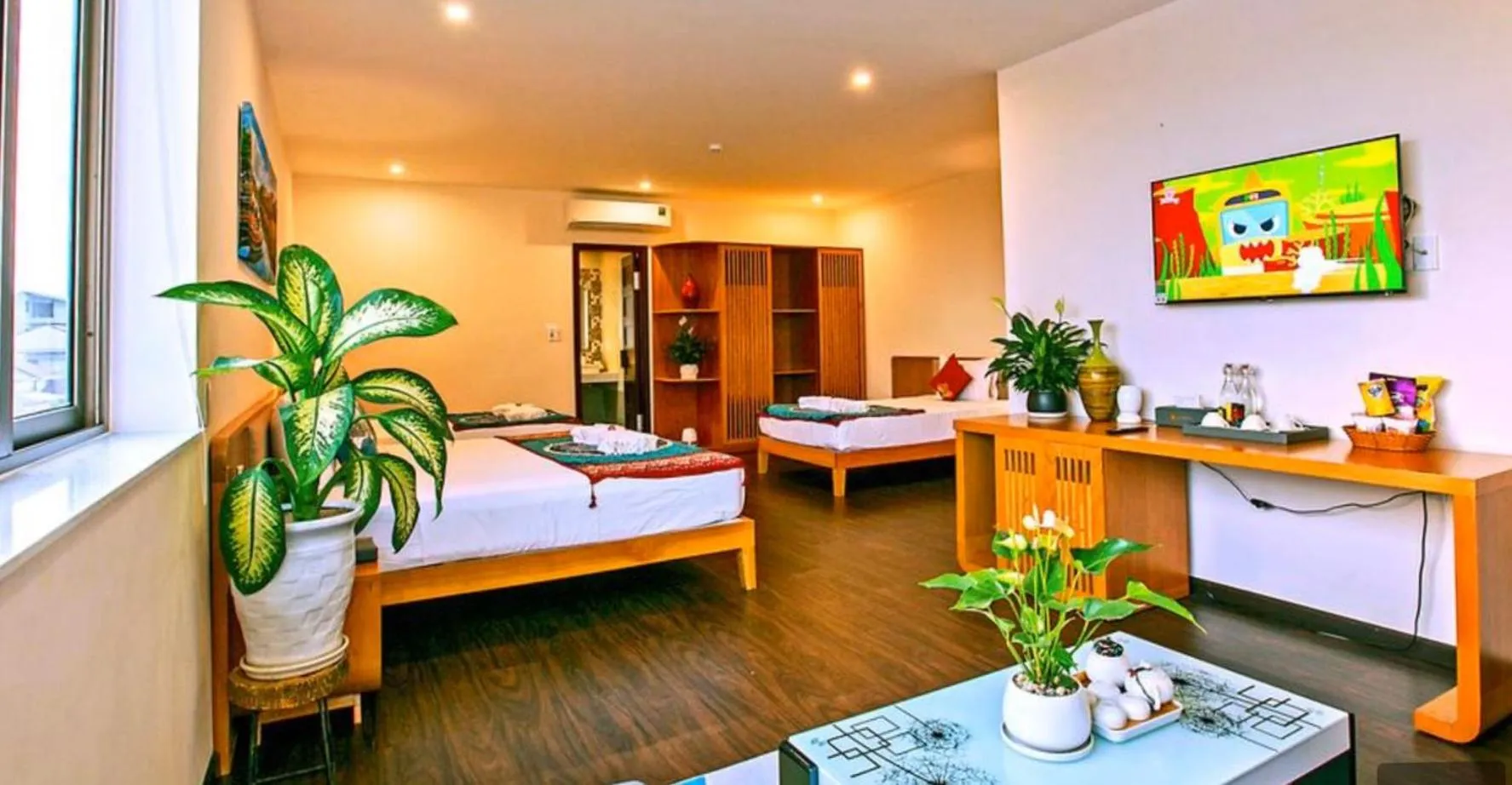 Bed in Silk and Sea Hotel