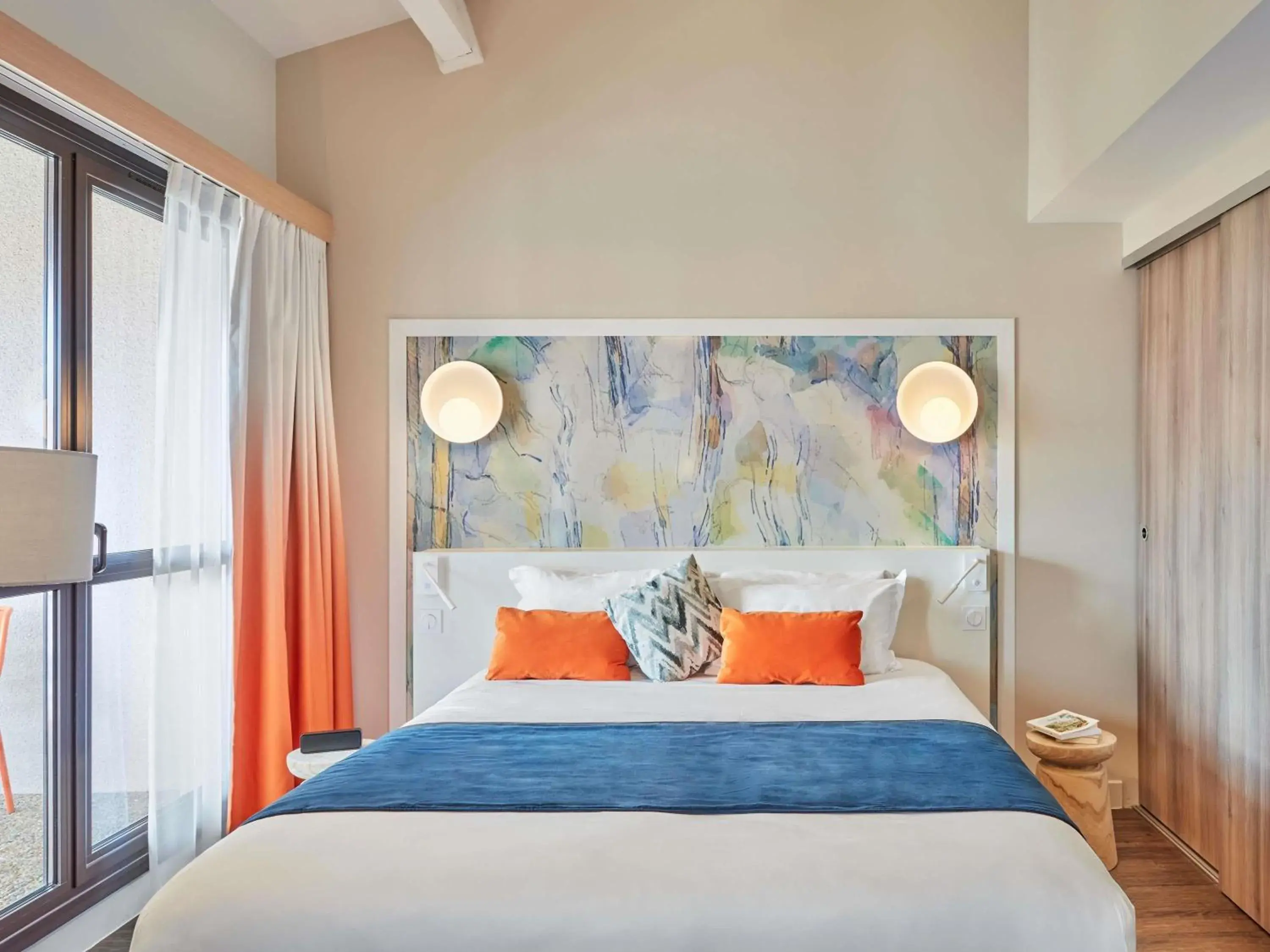 Bedroom, Bed in Aparthotel Adagio Aix-en-Provence Centre Bedroom, Bed in Aparthotel Adagio Aix-en-Provence Centre