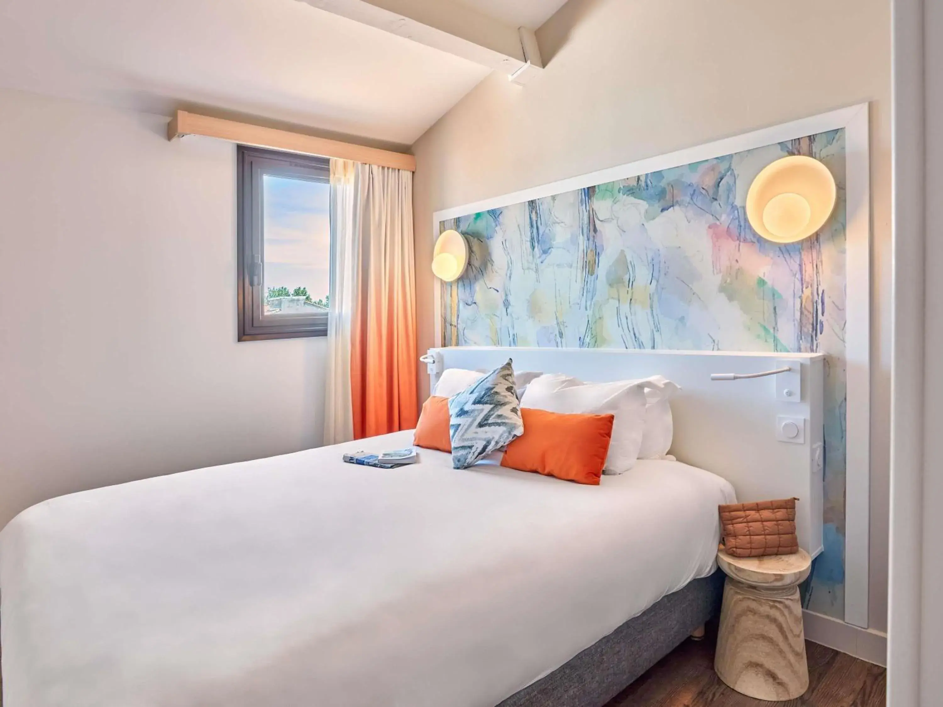 Bedroom, Bed in Aparthotel Adagio Aix-en-Provence Centre Bedroom, Bed in Aparthotel Adagio Aix-en-Provence Centre